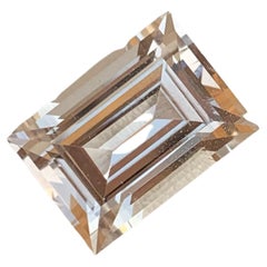 Sparkling Light Gold Topaz 6.65 carats Baguette Cut Natural Pakistani Gemstone