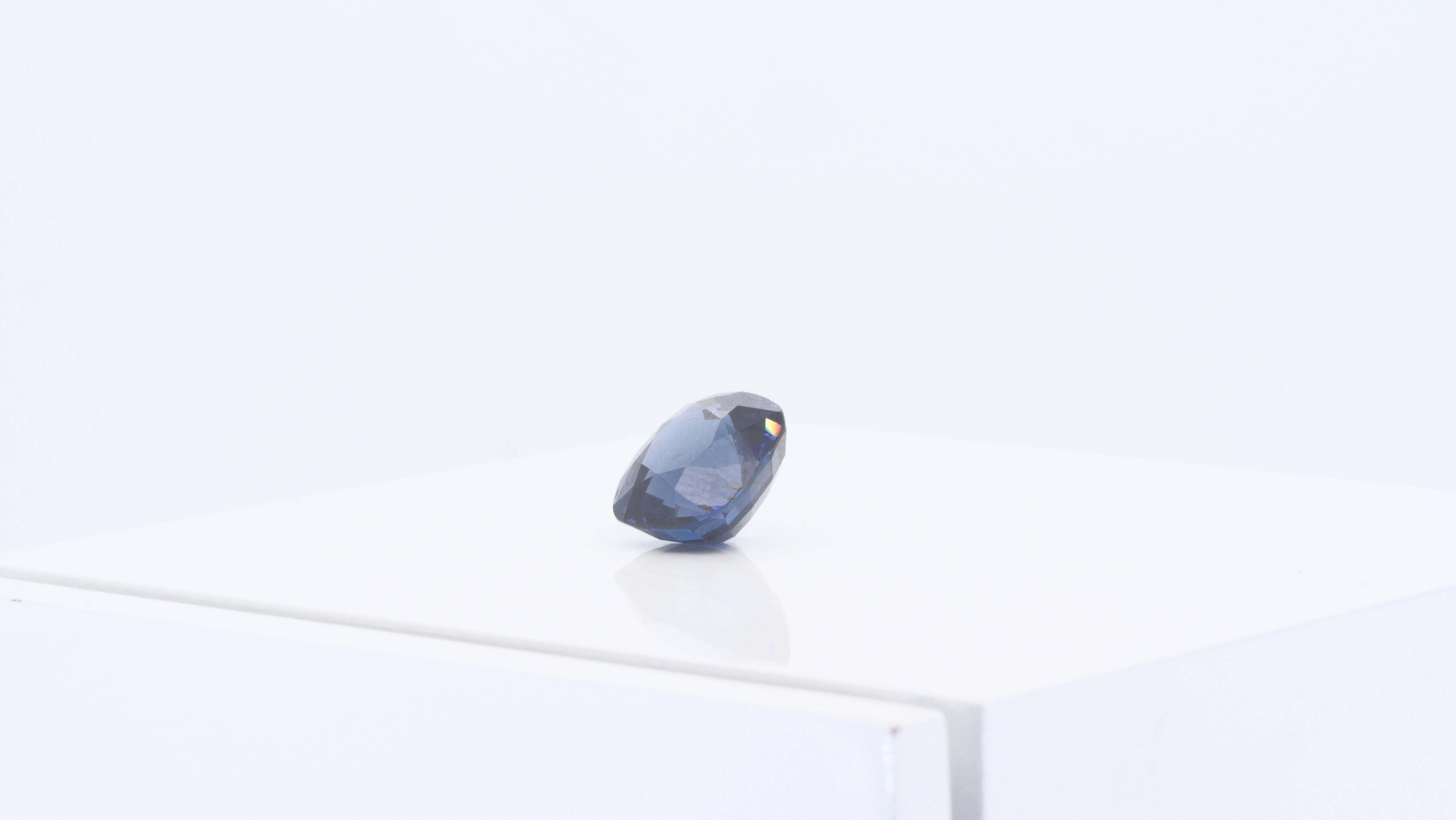 A beautiful shape gem with a dazzling natural spinel. The jewelry is made of  with a high quality polish. It comes with a fancy jewelry box.

1 spinel main stone
cut: cushion
color: blue

sku: DSPV-180984

jewelry weight: 6.13