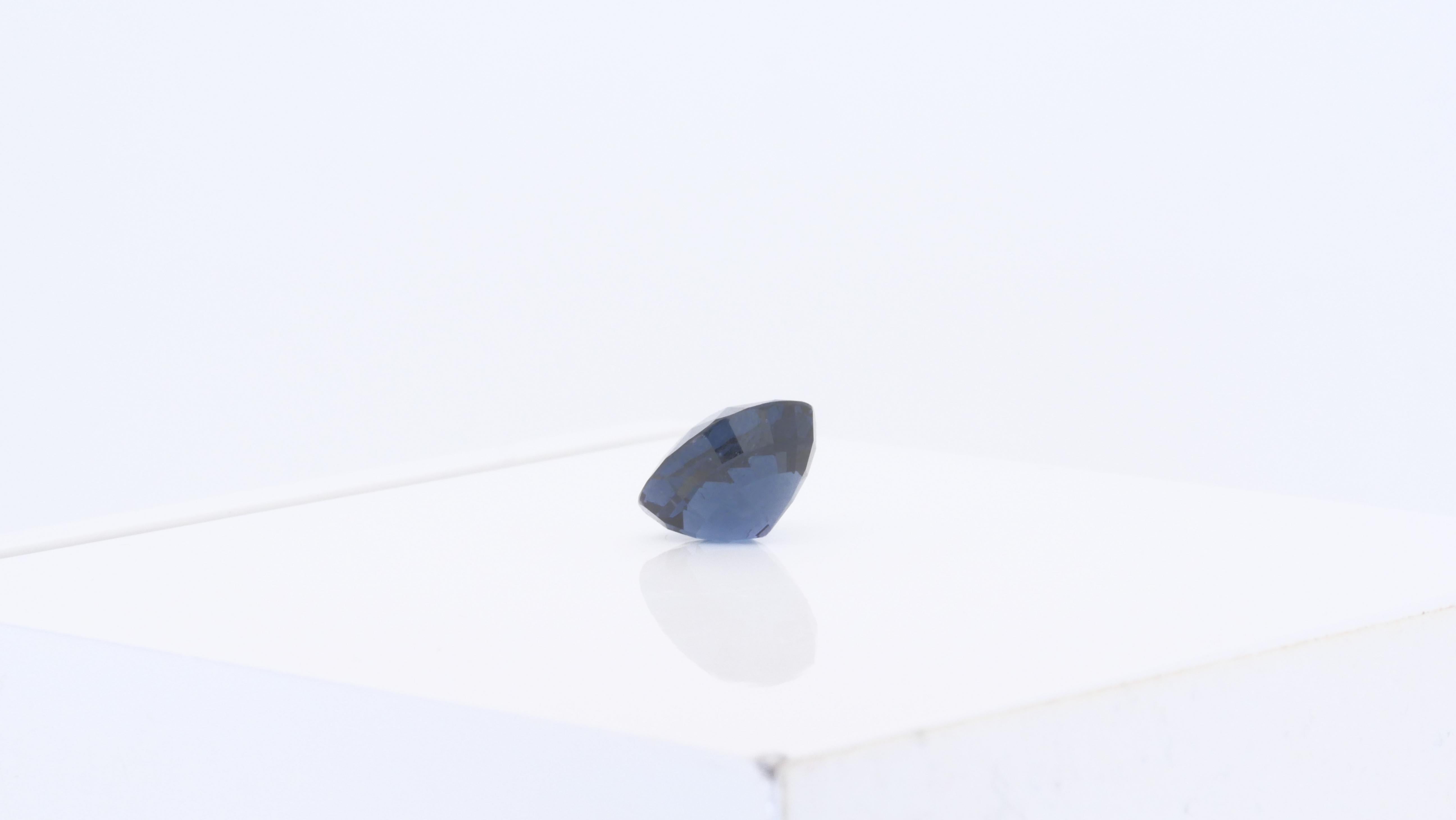 Sparkling Natural Blue Spinel Gem Cushion Cut In New Condition For Sale In רמת גן, IL