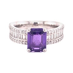 Bague en platine 950 avec saphir violet étincelant et diamants sertis