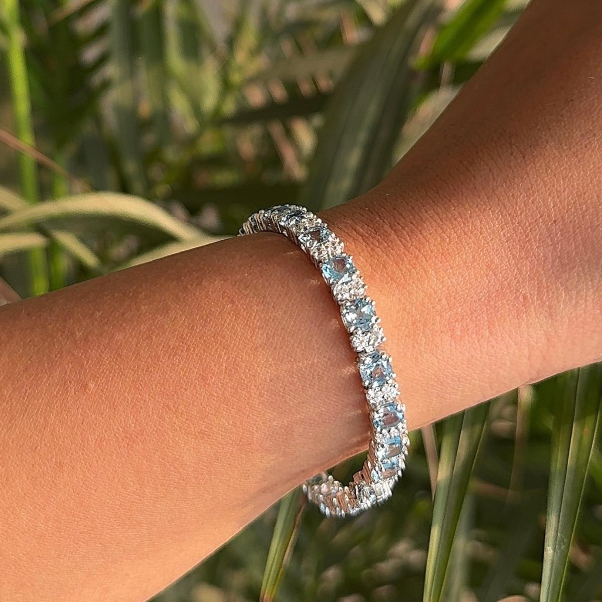 Sparkling Round Cut Blue Topaz Tennis Bracelet for Wife Gift in 925 Silver For Sale 2