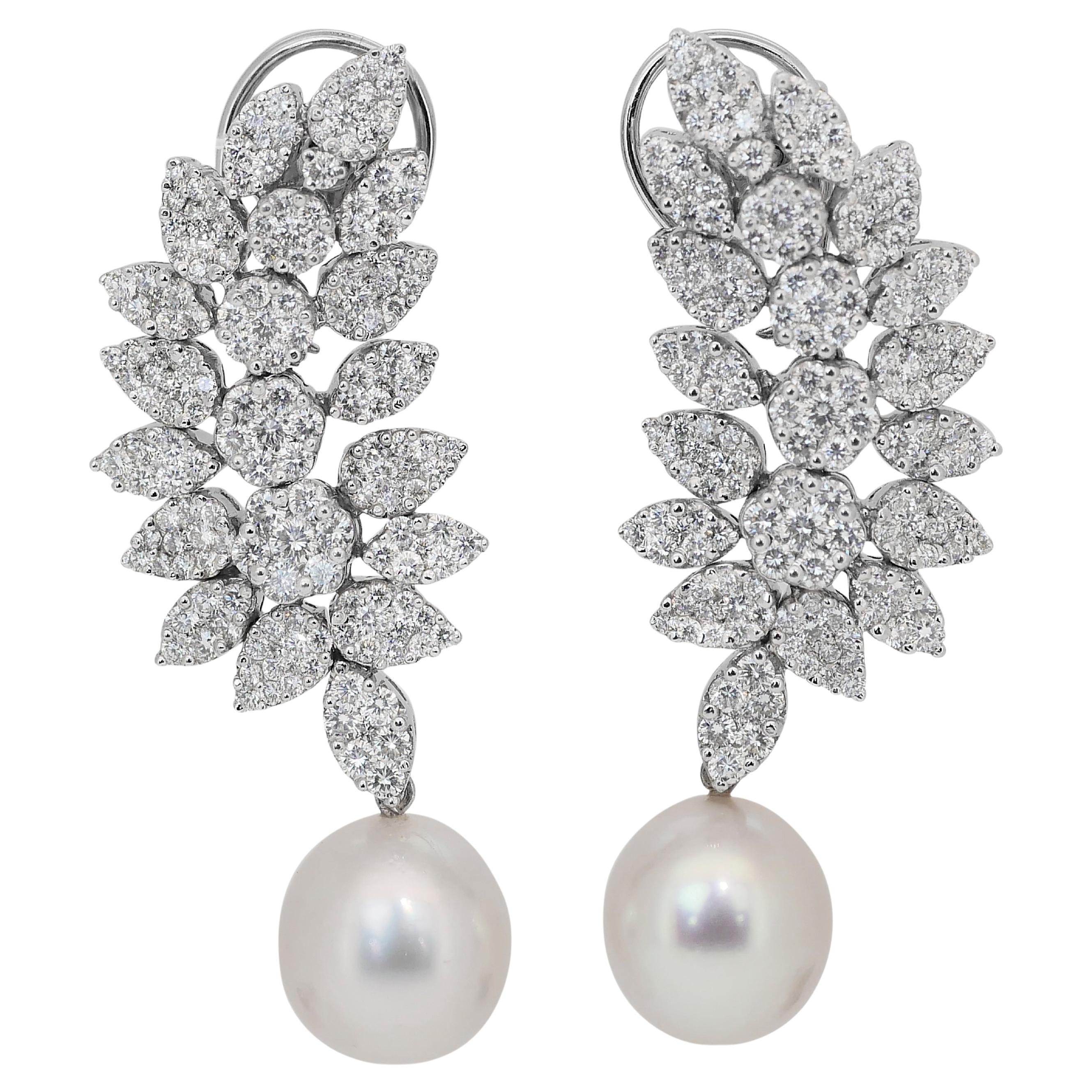 Sparkling South Sea Cultured Pearls and Diamonds Earrings in 18k White Gold For Sale