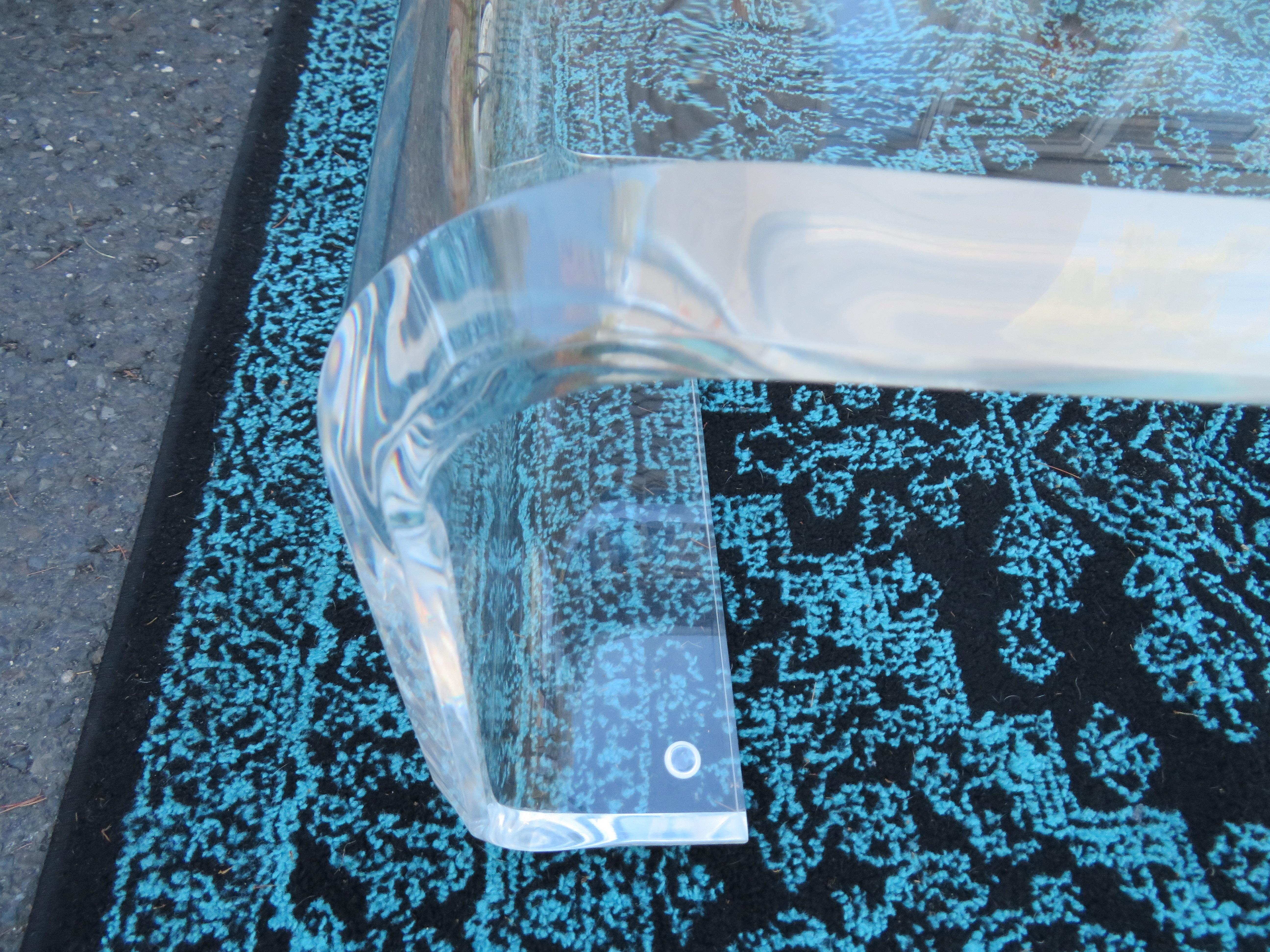 Sparkling Thick Chunky Lucite Scrolled Bench Mid-Century Modern en vente 3