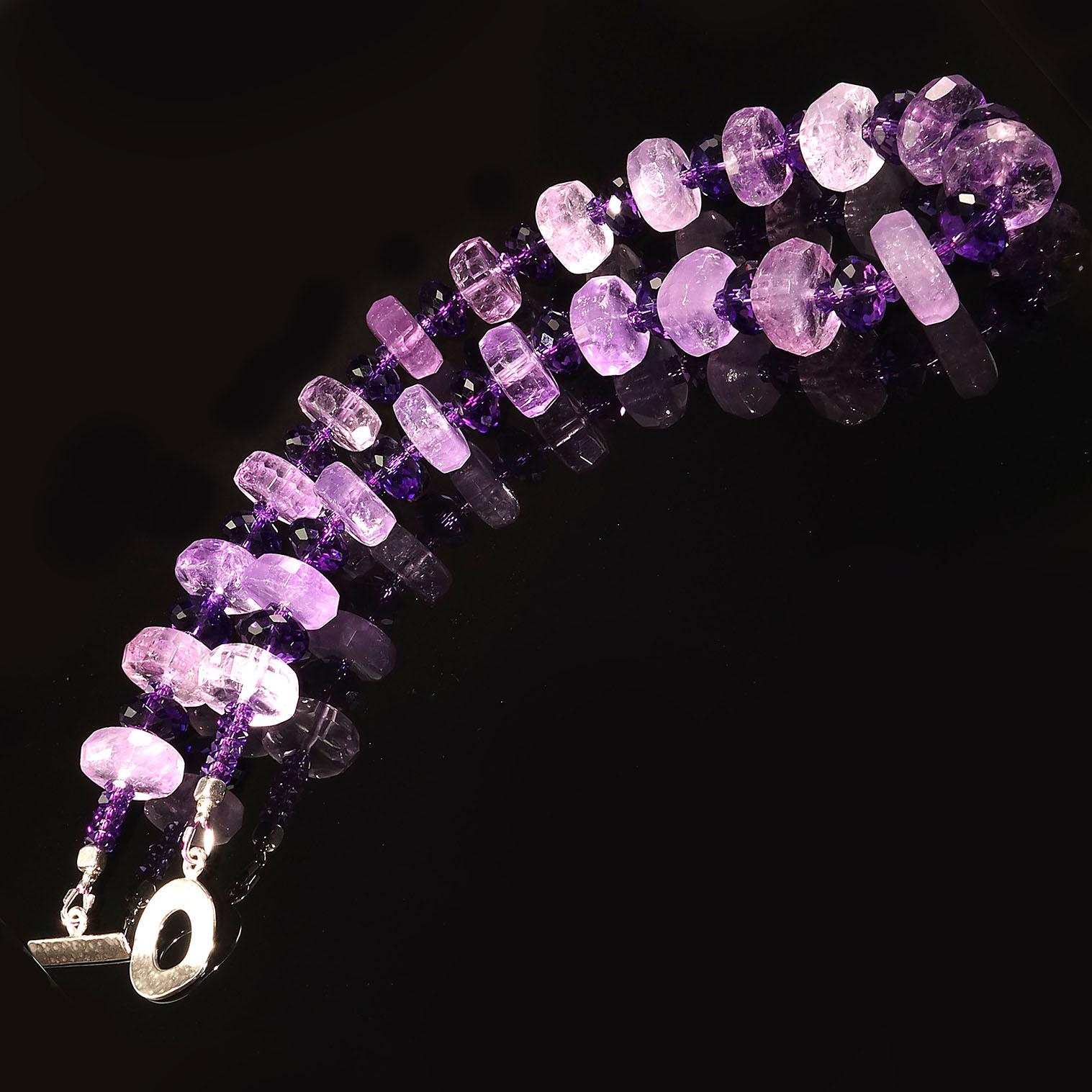 Women's or Men's Gemjunky Sparkling Two tone Amethyst and Amethyst Choker Necklace  For Sale
