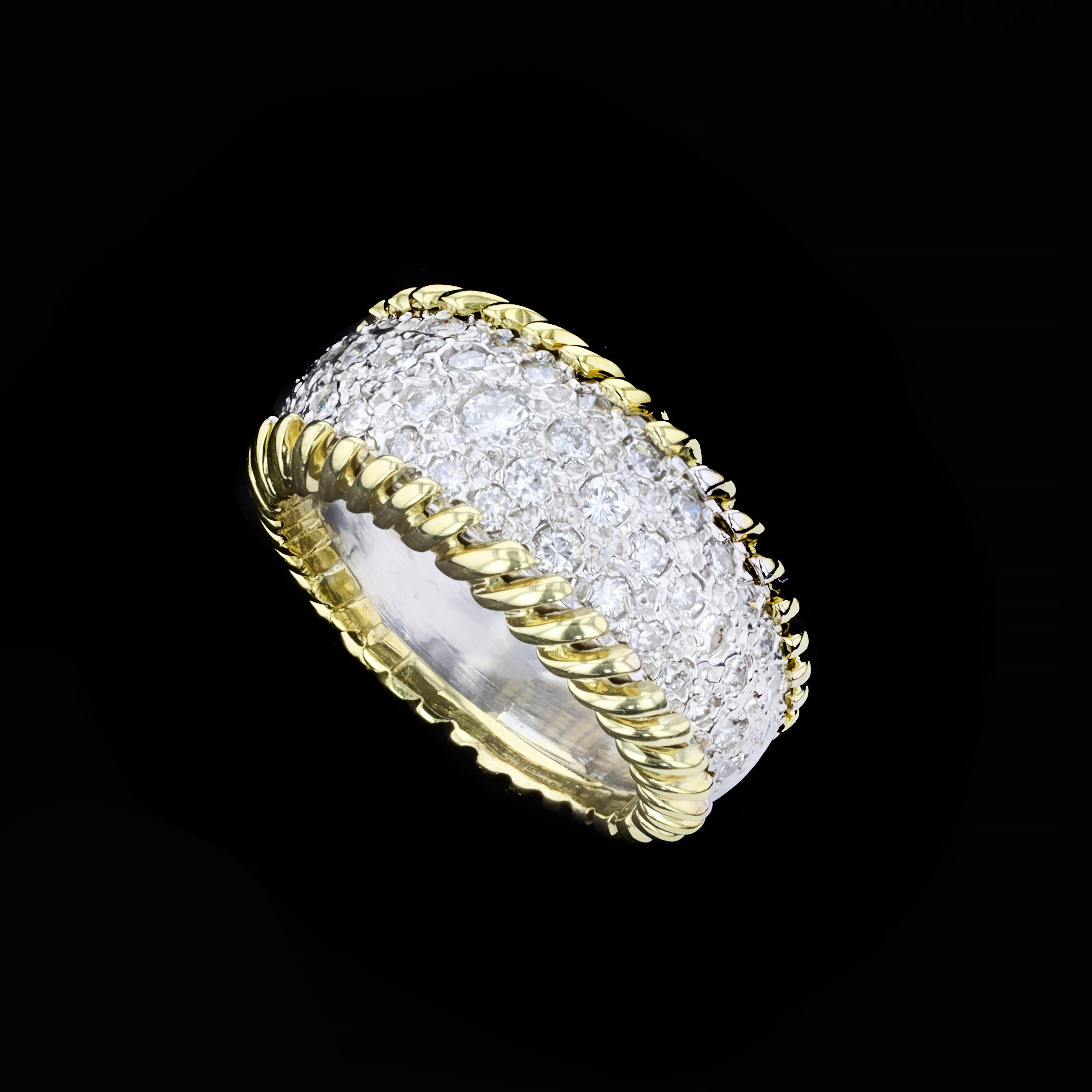Women's Sparkling Two-Tone Yellow Gold and Platinum Diamond Estate Ring For Sale