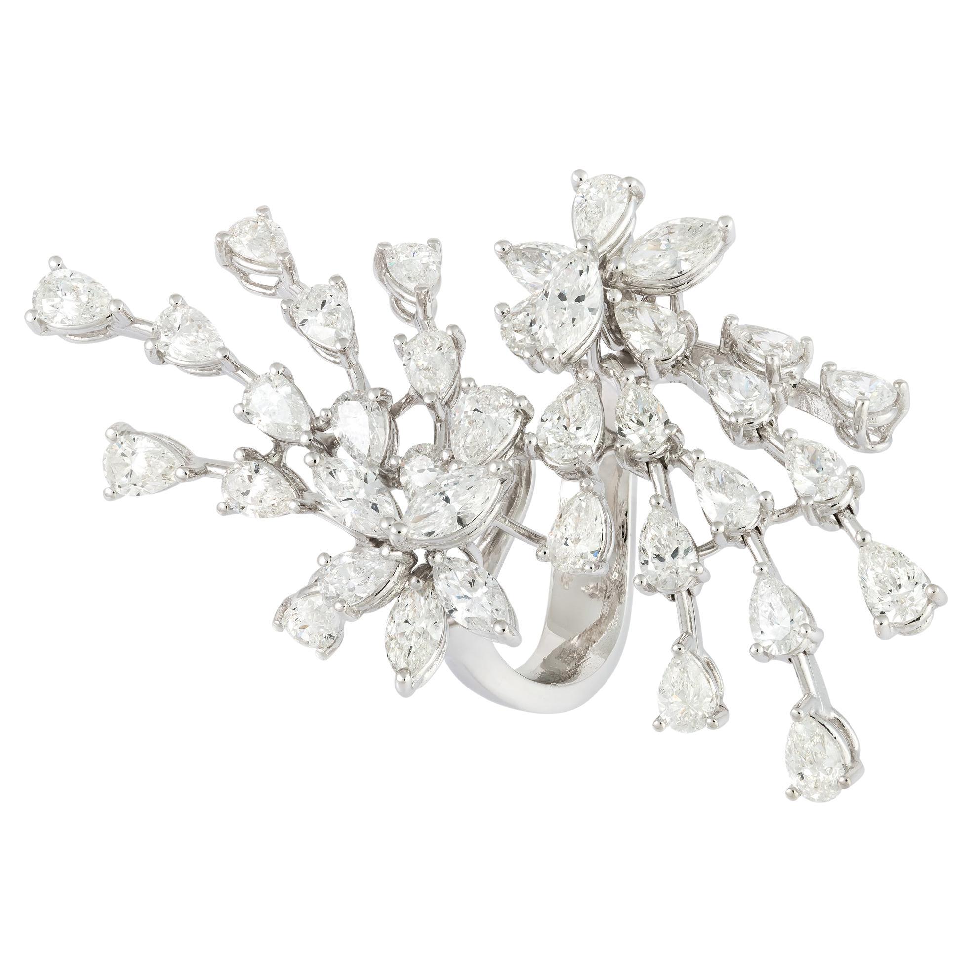 For Sale:  Sparkling White 18K Gold White Diamond Ring for Her