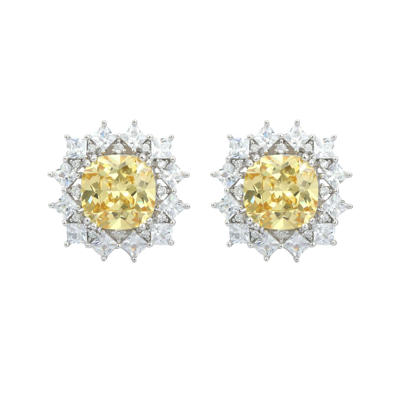 Sparkling Yellow Cubic Zirconia Engagement Studs Earring for Her in Silver For Sale 4