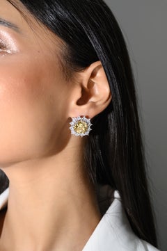 Sparkling Yellow Cubic Zirconia Engagement Studs Earring for Her in Silver