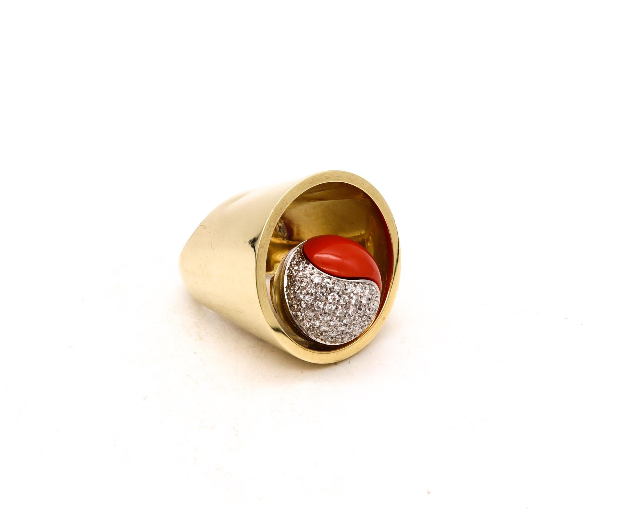Modernist Spatialism 1970 Artistic Sculptural Yin Yang Ring 18Kt Gold With Diamonds Coral For Sale