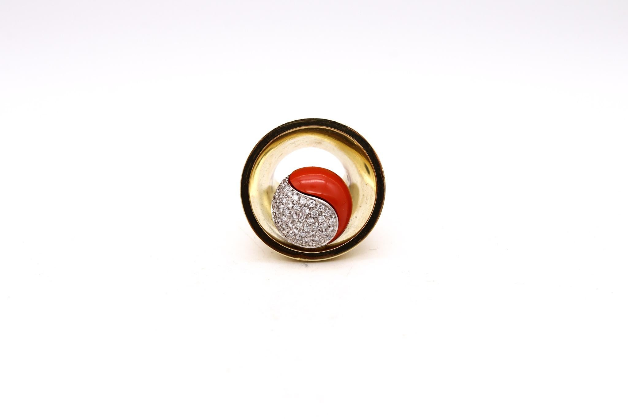 Mixed Cut Spatialism 1970 Artistic Sculptural Yin Yang Ring 18Kt Gold With Diamonds Coral For Sale