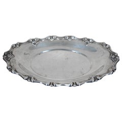 Spaulding & Co. Plateau à pain en argent sterling 925 Repousse festonné 3399 168g