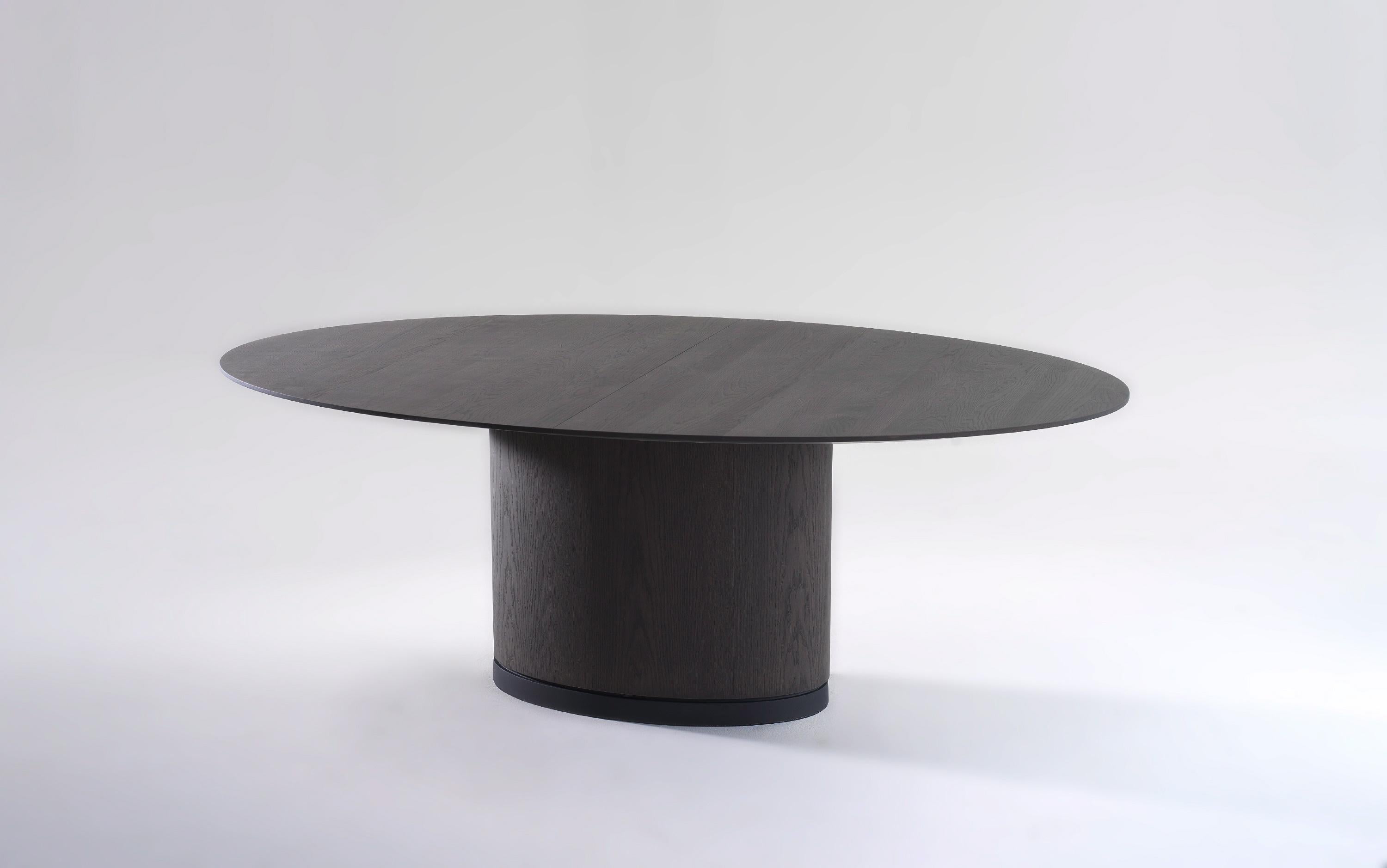 Dutch Customizable Arco Spazio Ellipse 2 Expandable Table by Willem van Ast For Sale