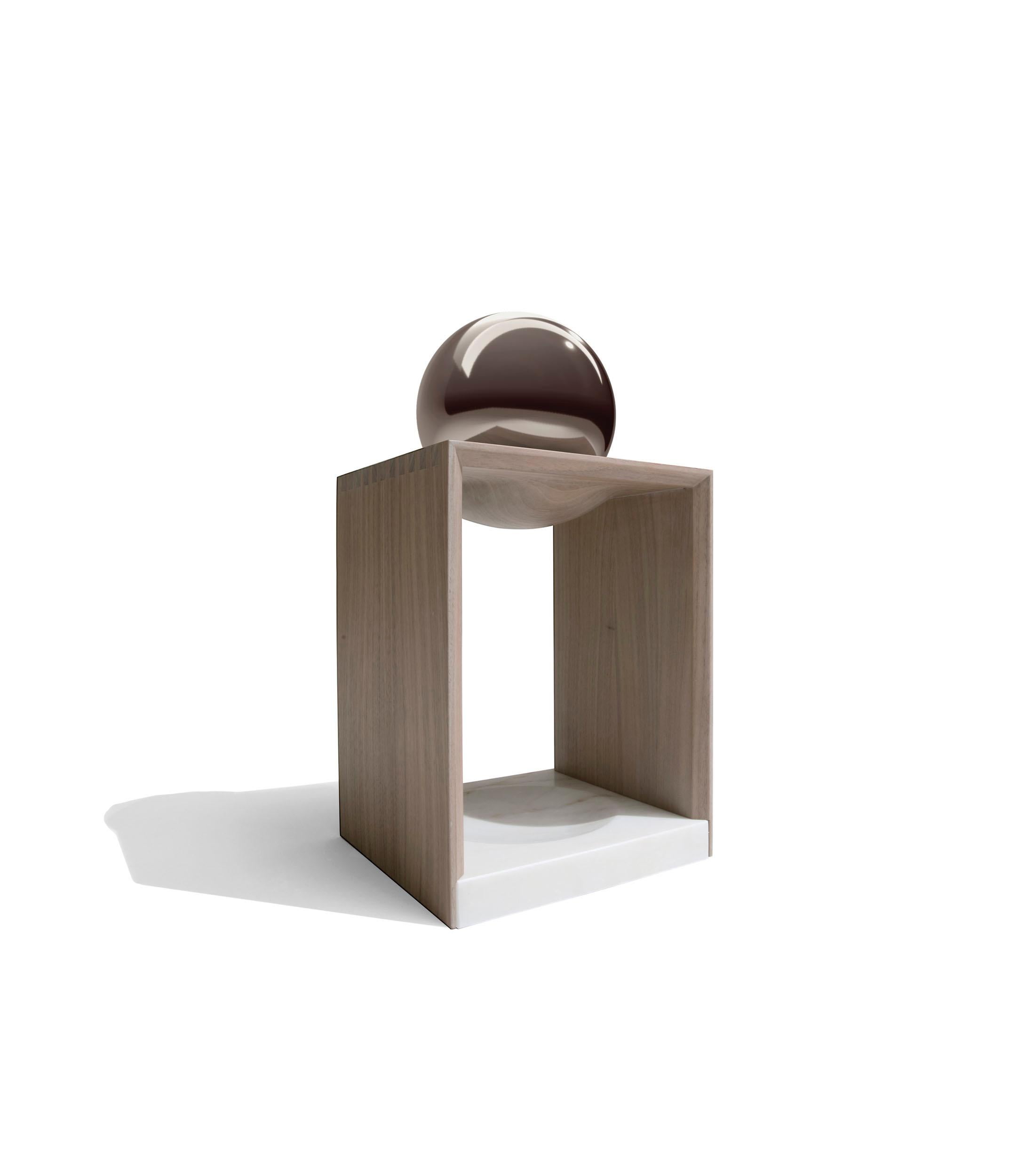 Lámpara de mesa Spazio tempo en nogal canaletto y mármol calacatta en Nuevo estado para la venta en Lentate Sul Seveso, MB