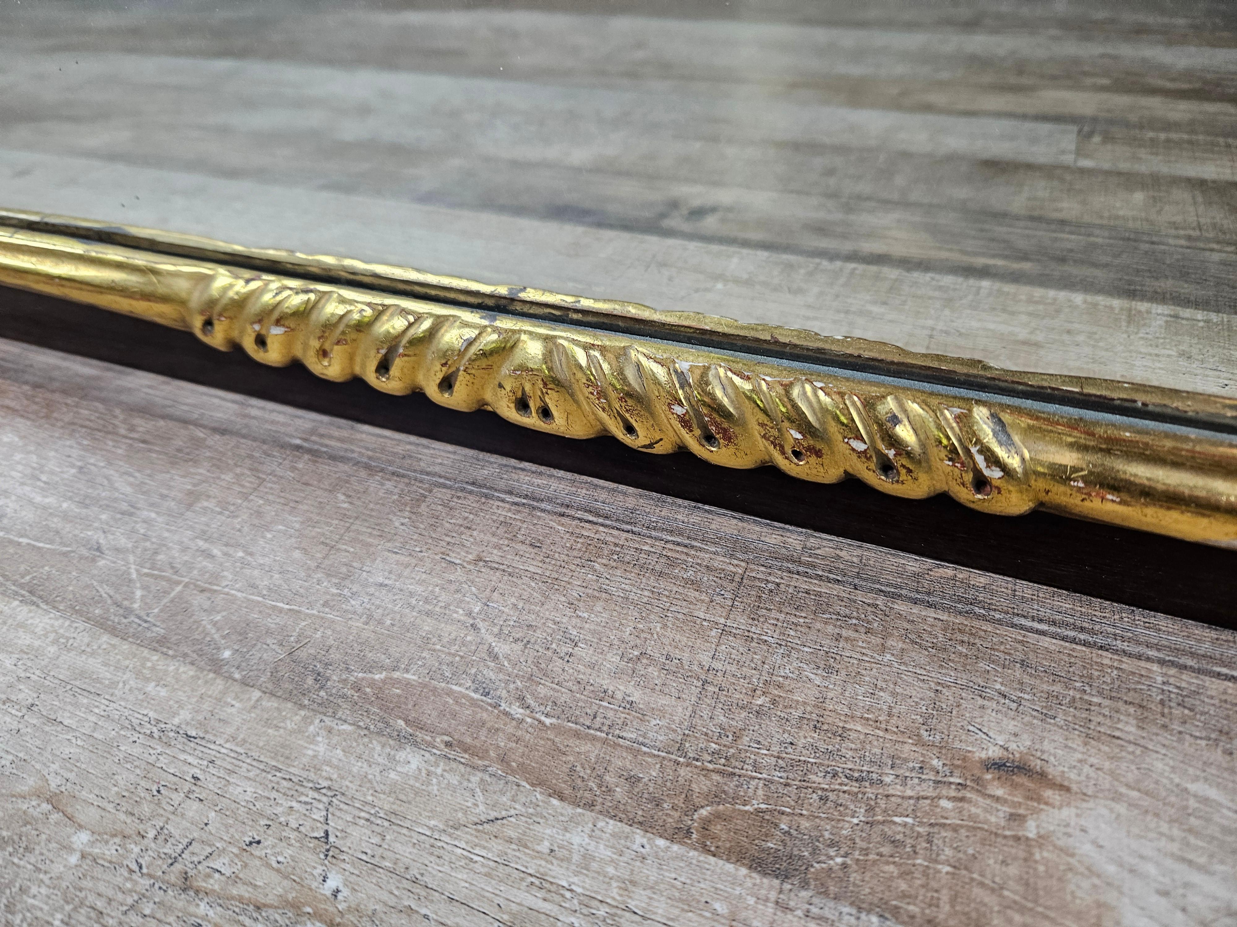 1950s mirror in gold lacquered wood In Fair Condition For Sale In Premariacco, IT
