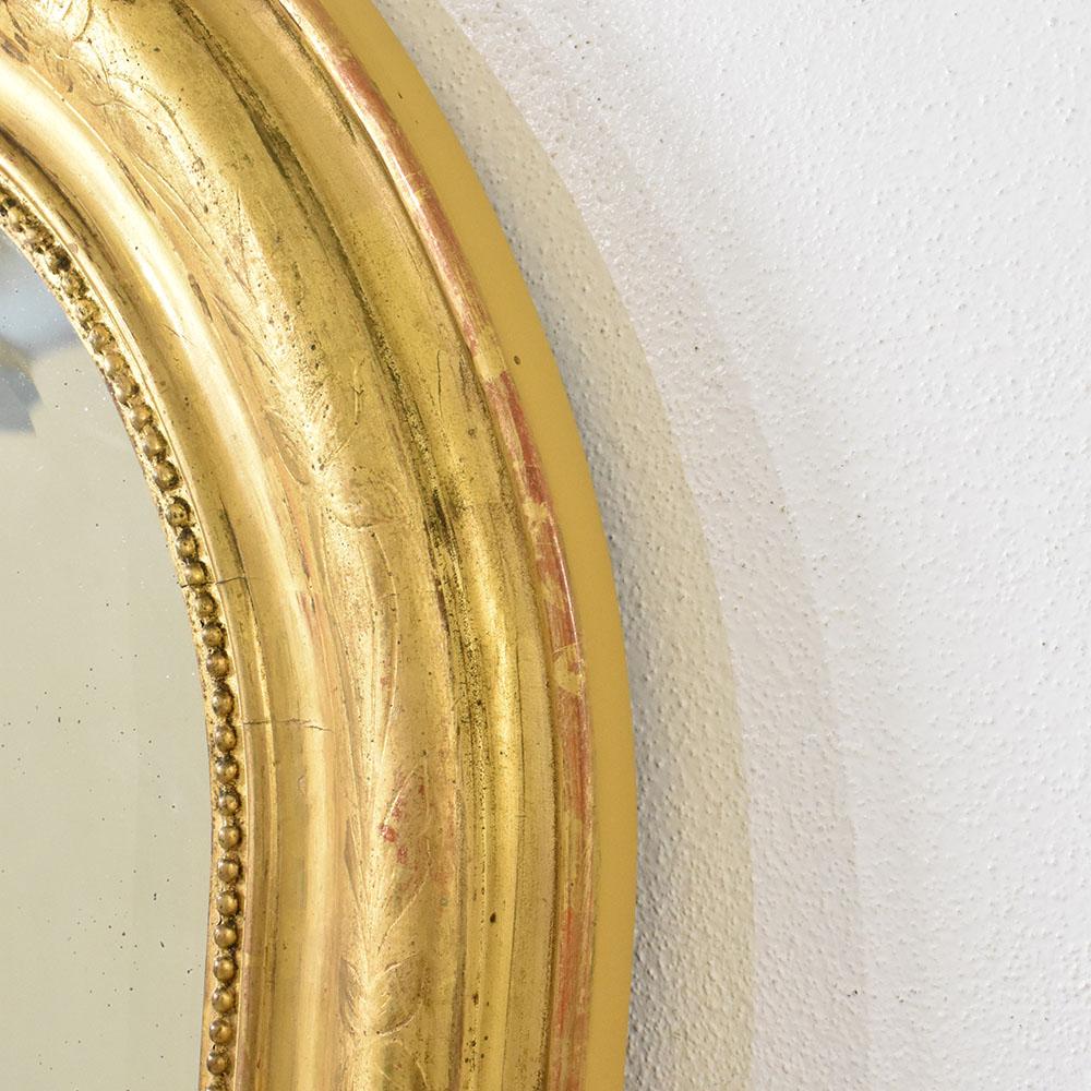 Gesso Miroir ancien avec dorure à la cimaise et à la feuille  Zecchino Gold, 19e siècle. en vente