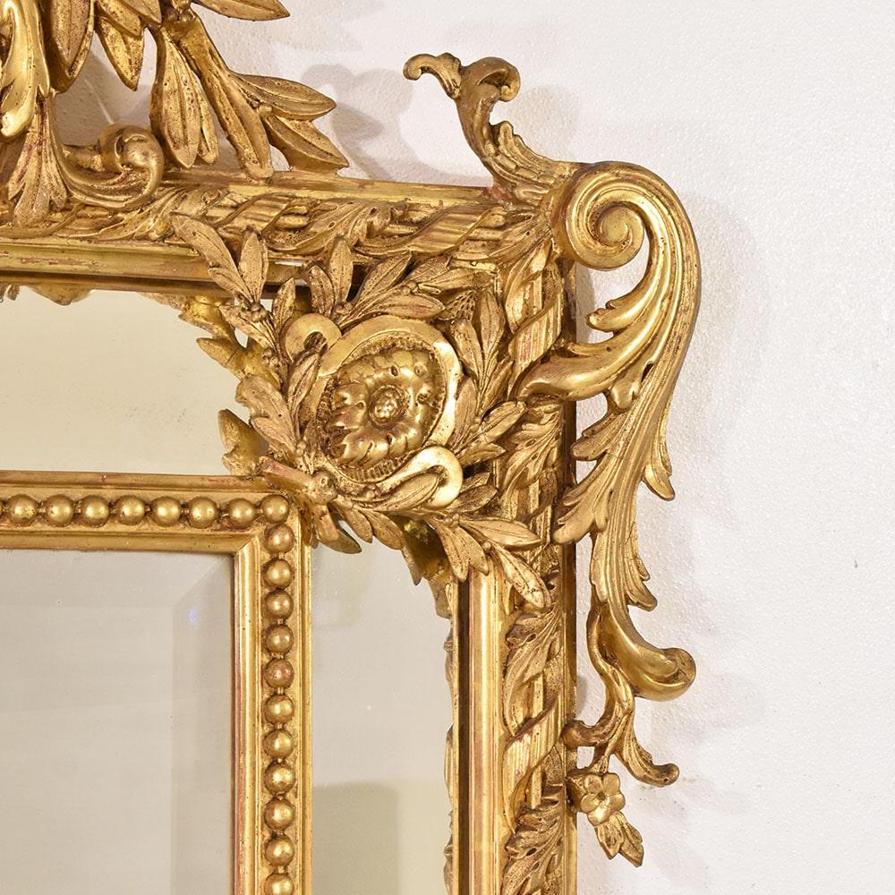 Dorato Specchiera Antica Con Putti E Volute, Dorata In Foglia Di Oro Zecchino,  XIX. in vendita