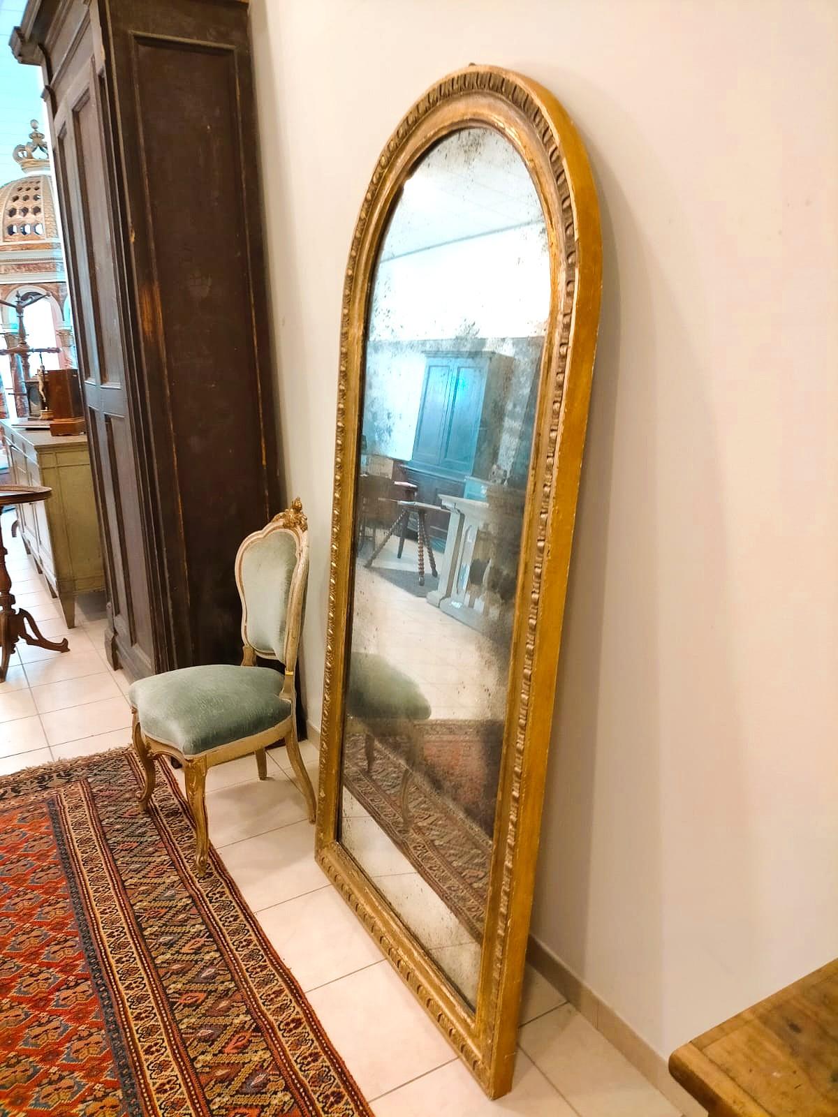 XIX secolo Specchiera antica del 1800 in foglia oro - Grande specchiera d'arredo in vendita