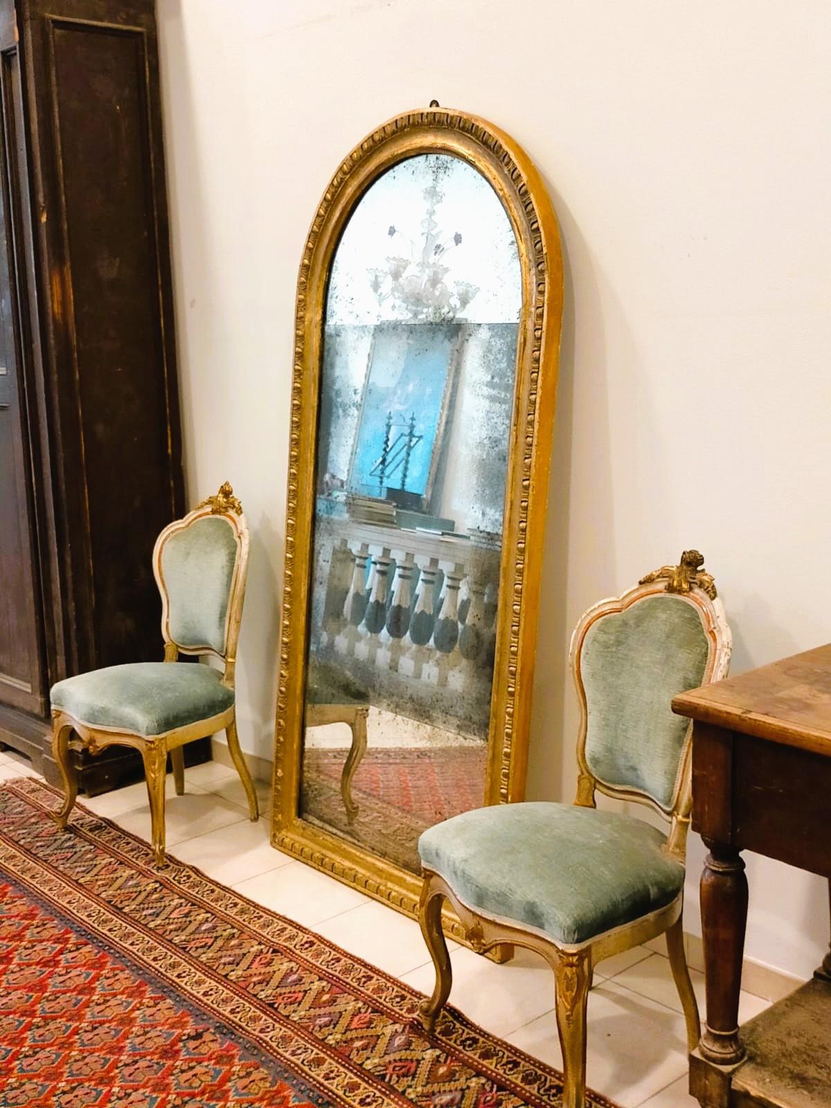 Specchio Specchiera antica del 1800 in foglia oro - Grande specchiera d'arredo in vendita