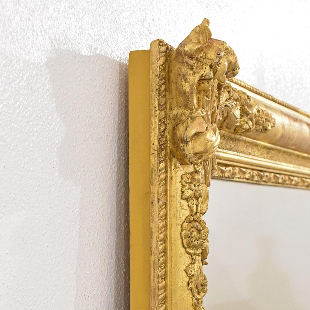 19th Century Miroir rectangulaire ancien, cadre doré à la feuille d'or, 19e siècle. en vente