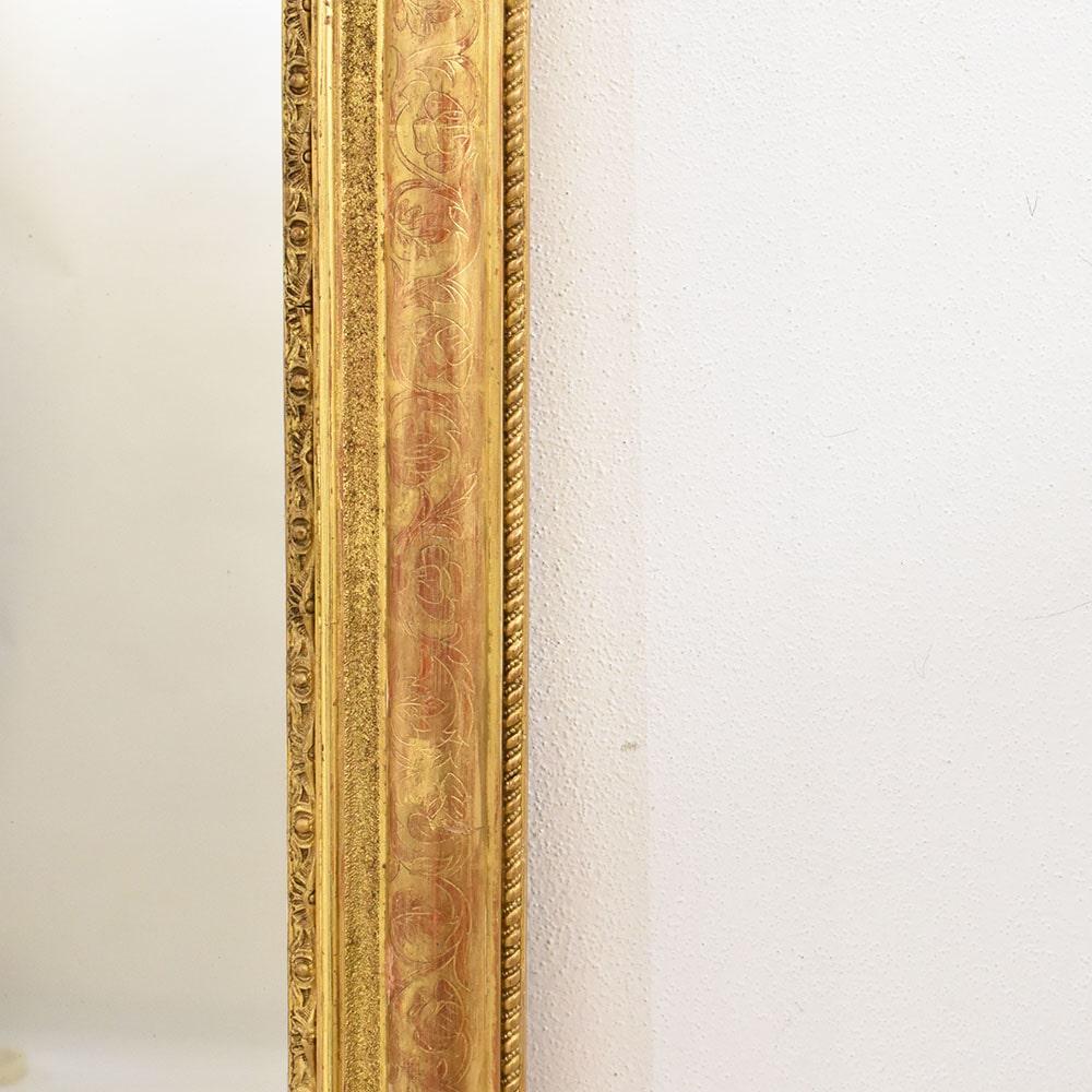 Miroir rectangulaire ancien, cadre doré à la feuille d'or, 19e siècle. en vente 1