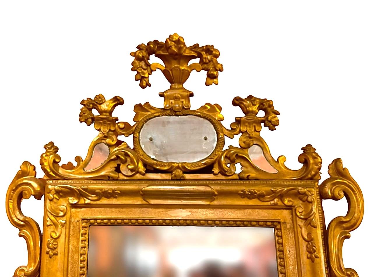 Italian Louis XV gilded mirror Venice For Sale
