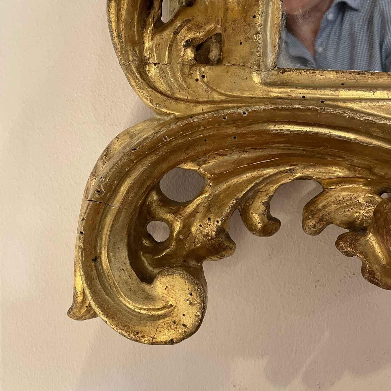Italian Rectangular Carved and Gilded Mirror Louis XIV Style 18th Century For Sale 5