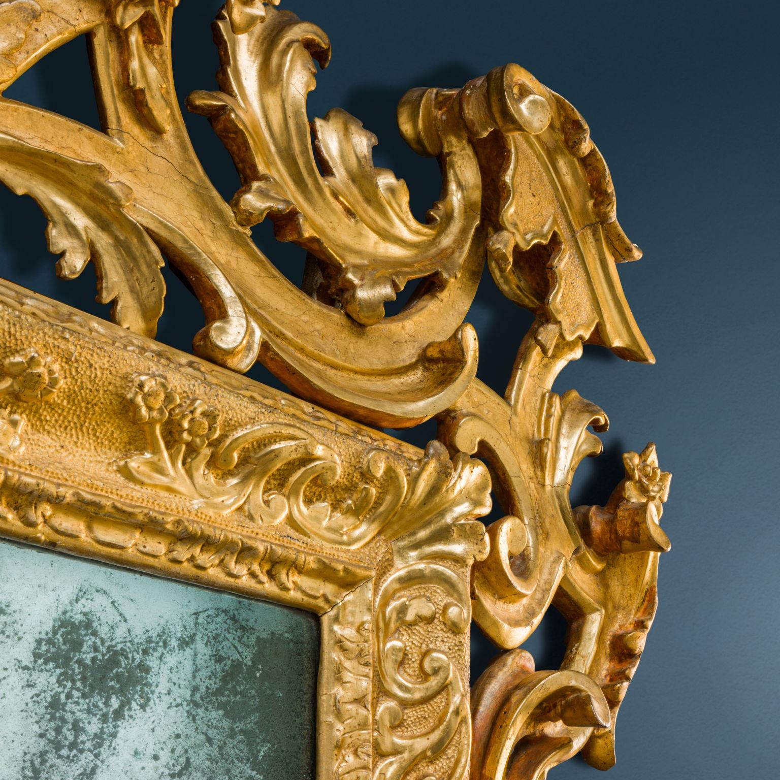 18th Century Mirror. Tuscany, second quarter of the 18th century For Sale