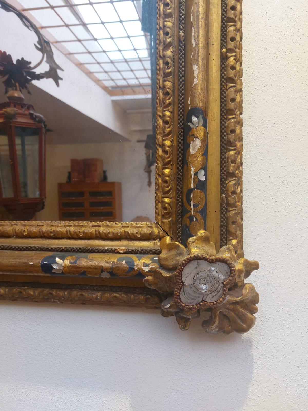 Gilt Venetian baroque style mirror For Sale
