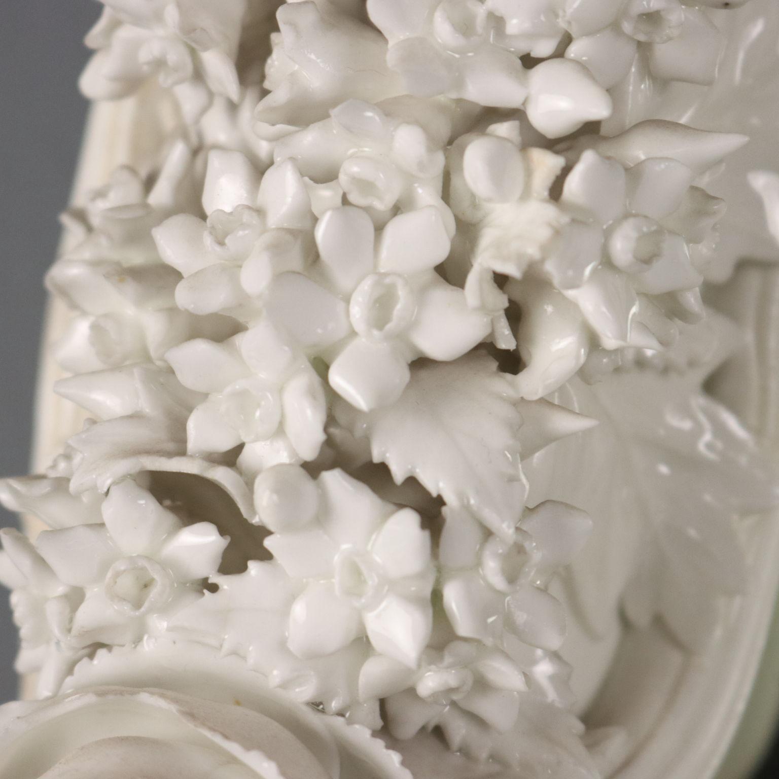 Specchiera Veneziana in Vetro Bianco Murano, XIX Secolo en vente 2