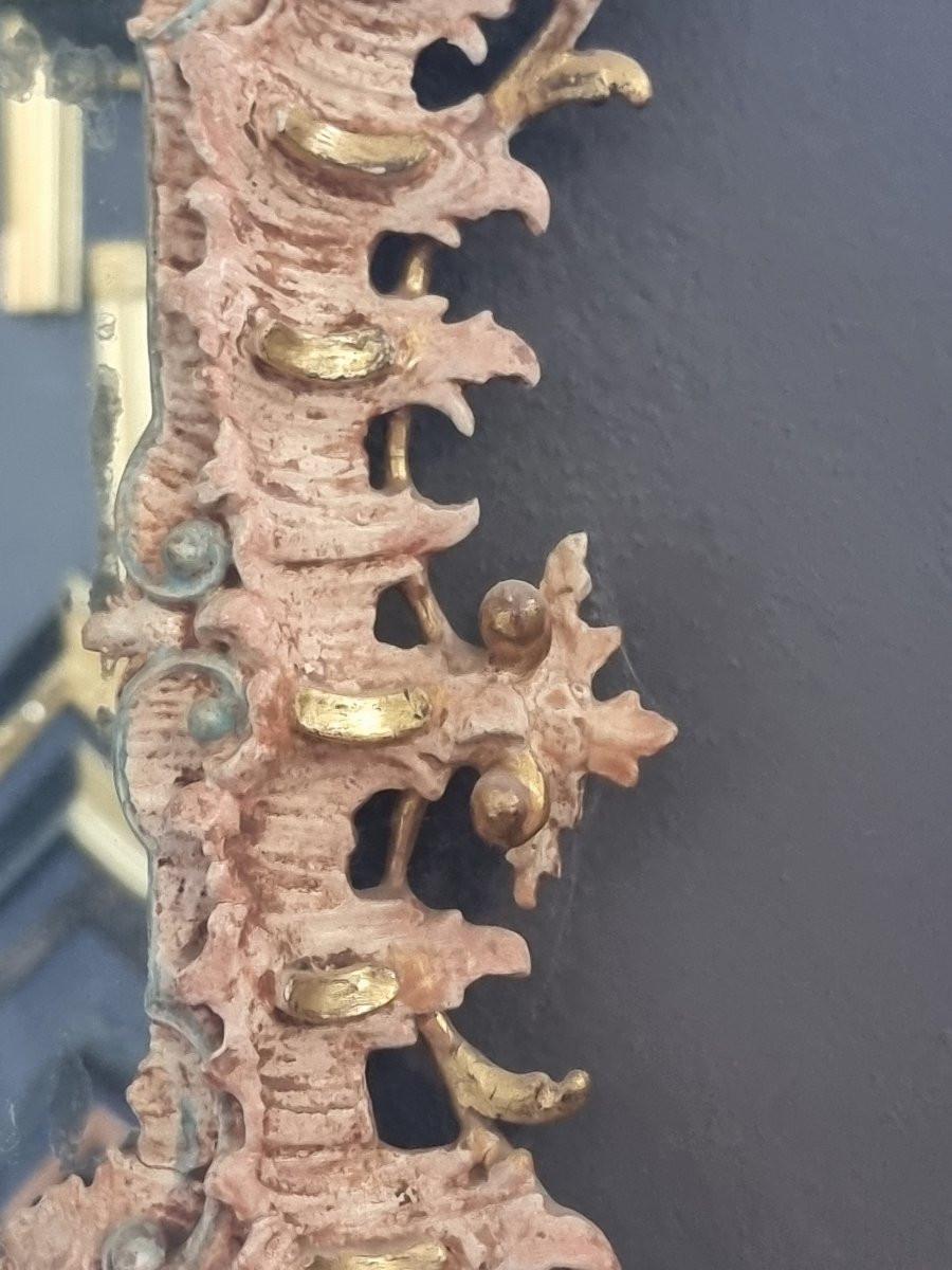 Verre Specchiera veneziana intagliata, laccata e dorata - Seconda metà del XIX secolo. en vente