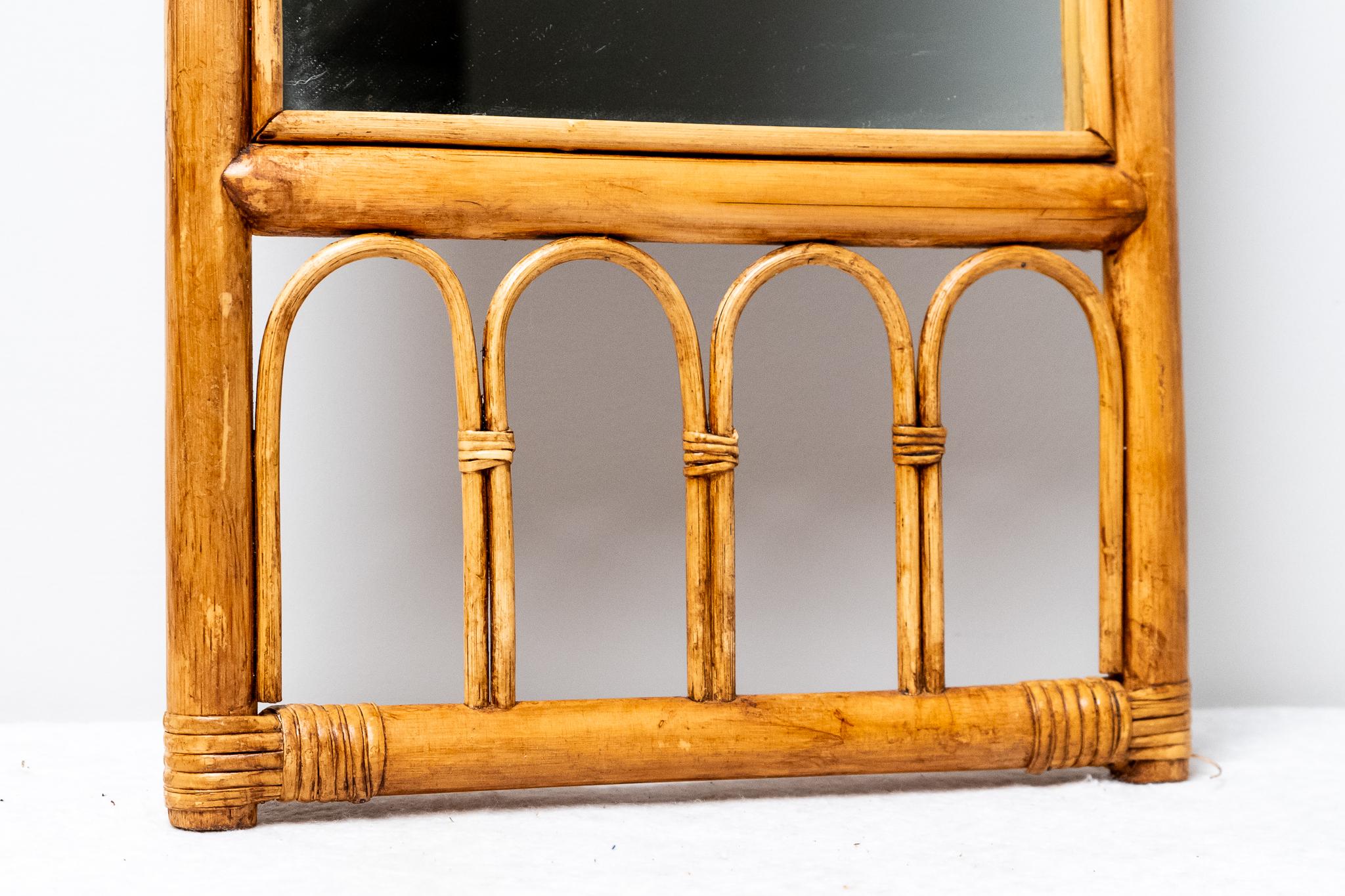 Mid-Century Modern Miroir vintage en bambou et rotin, 1960s en vente