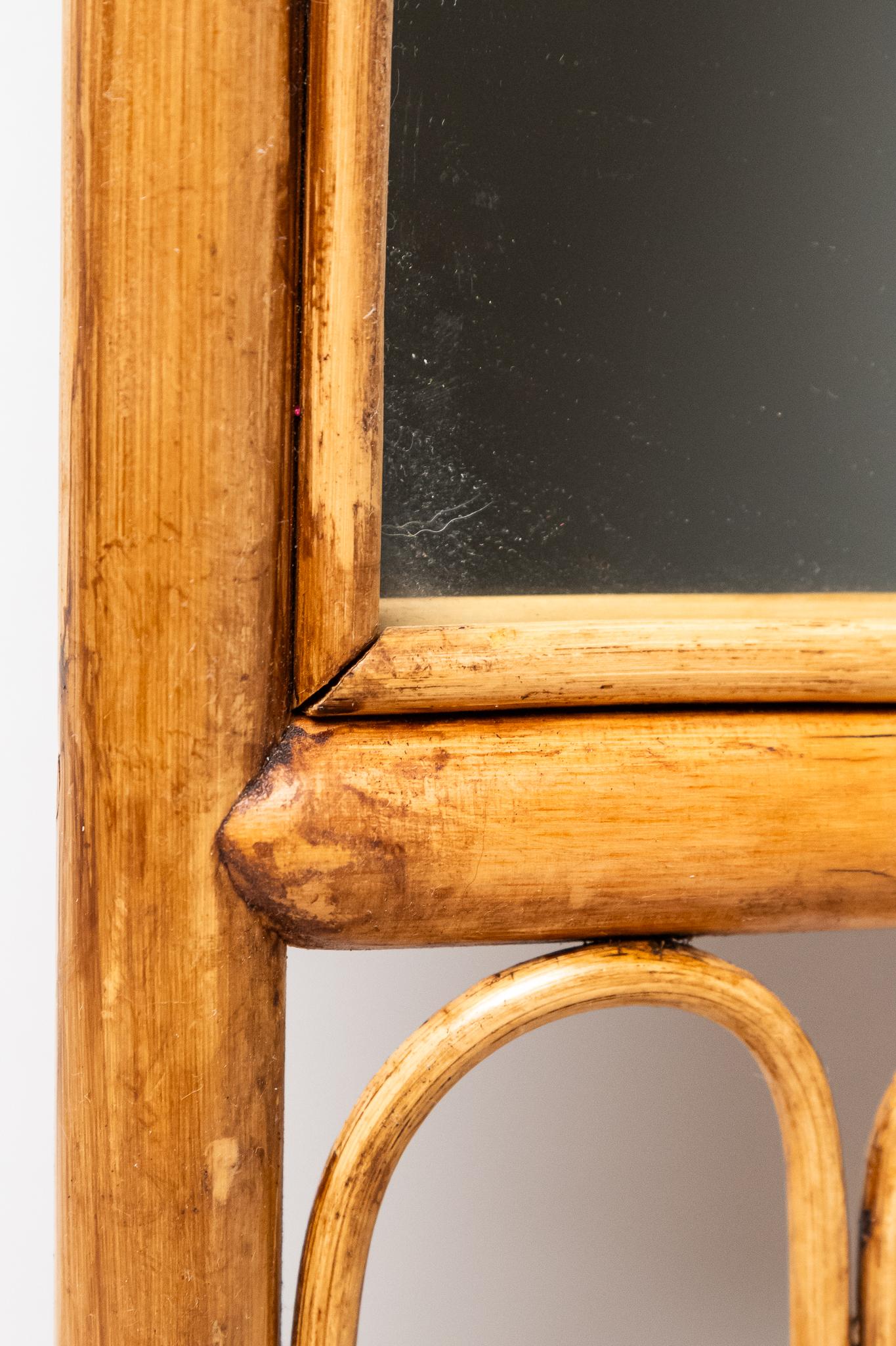 Miroir vintage en bambou et rotin, 1960s Bon état - En vente à Bastia Umbra, IT