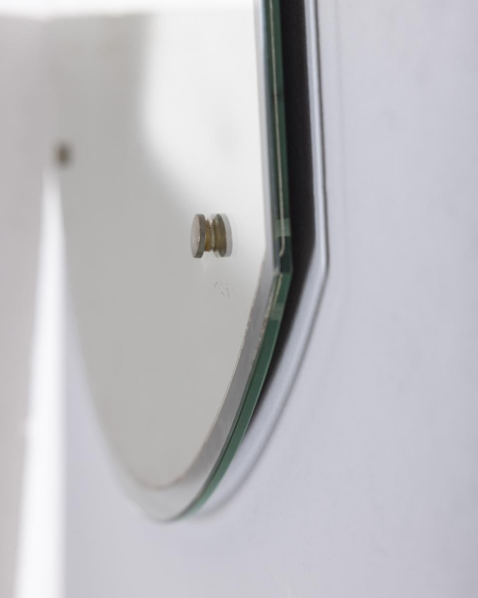 Vetro Specchio a goccia da parete vintage anni 60 in vetro design Italiano in vendita