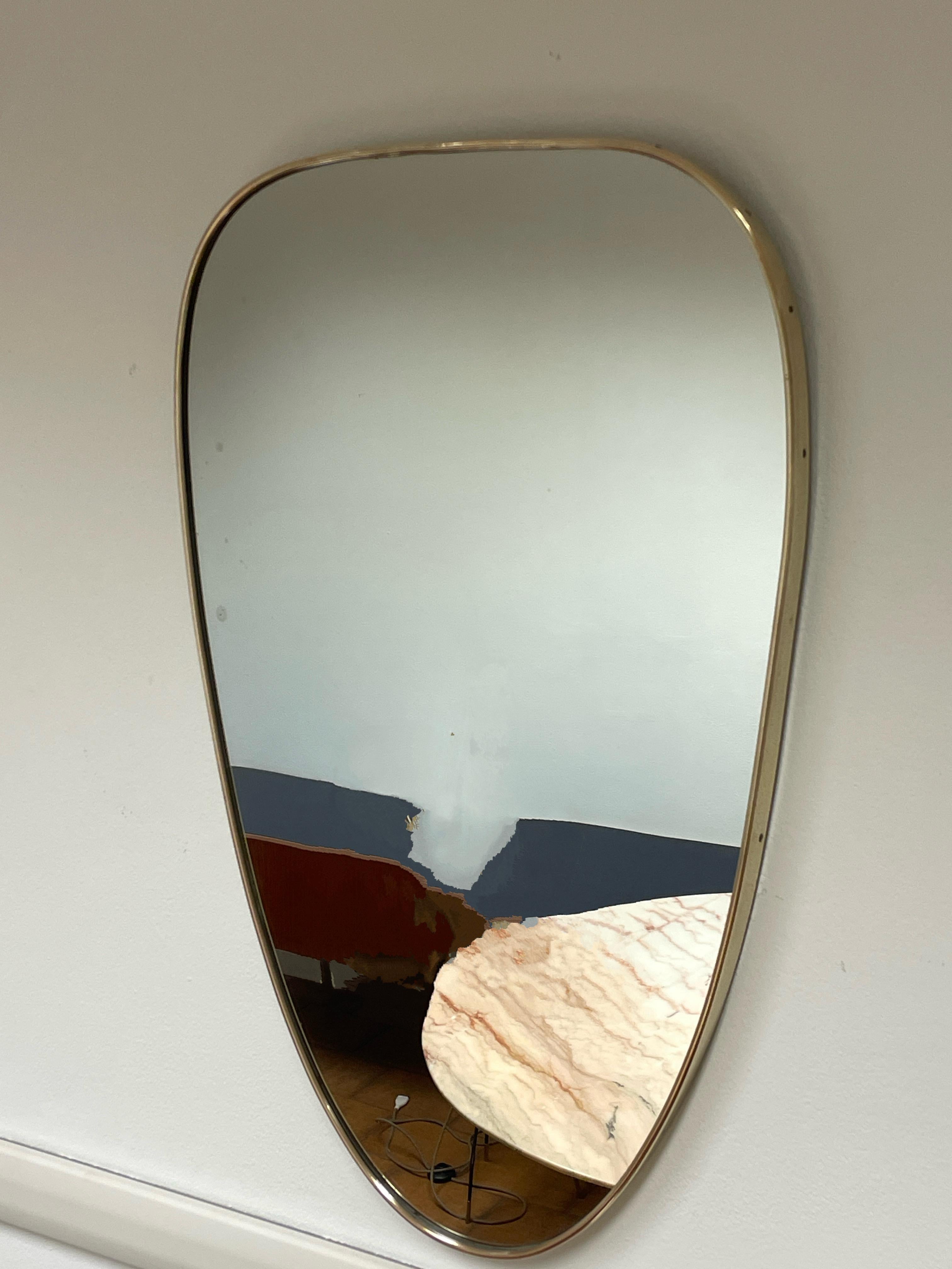 1950s shield mirror For Sale 4