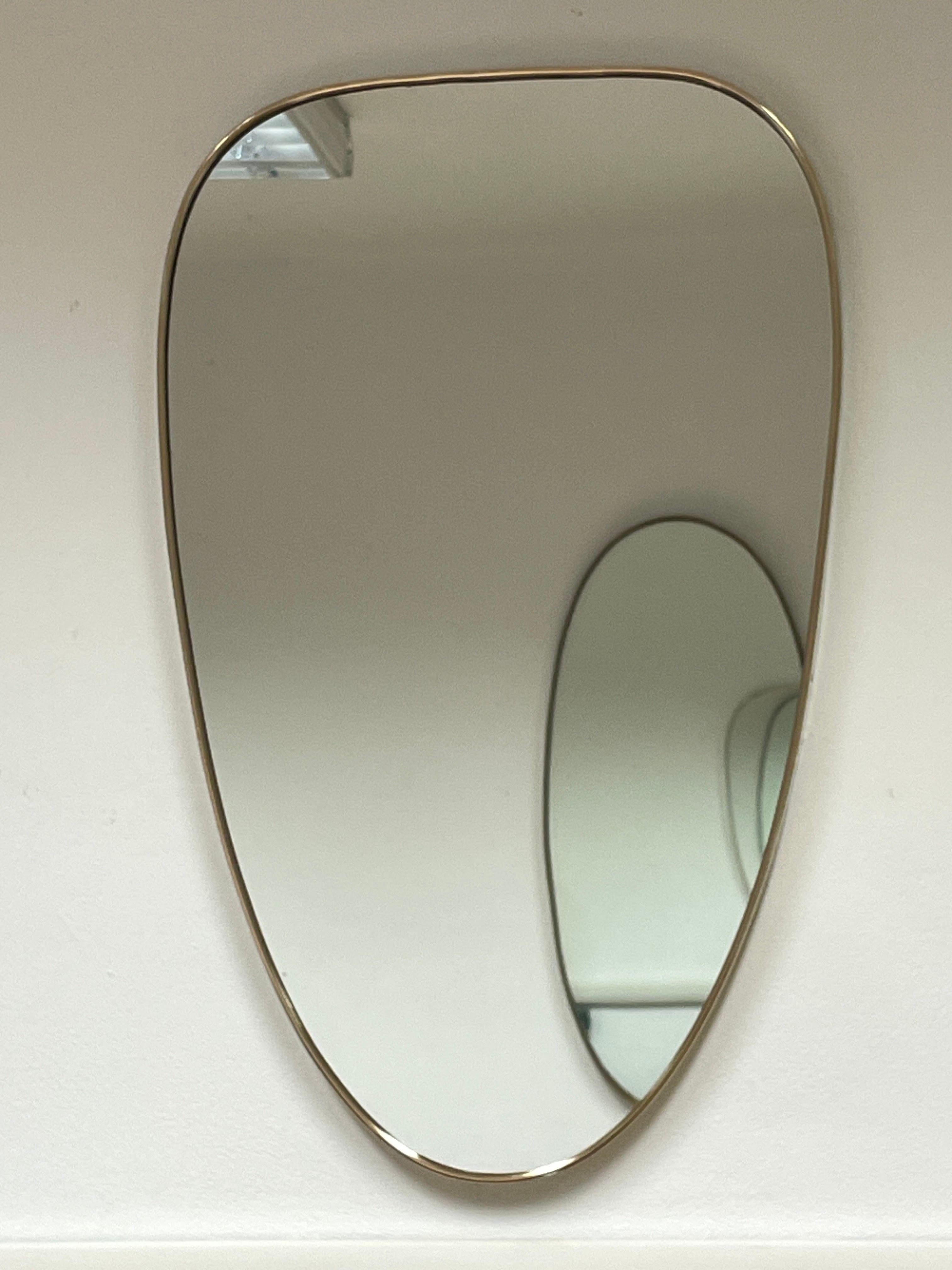 1950s shield mirror For Sale 6