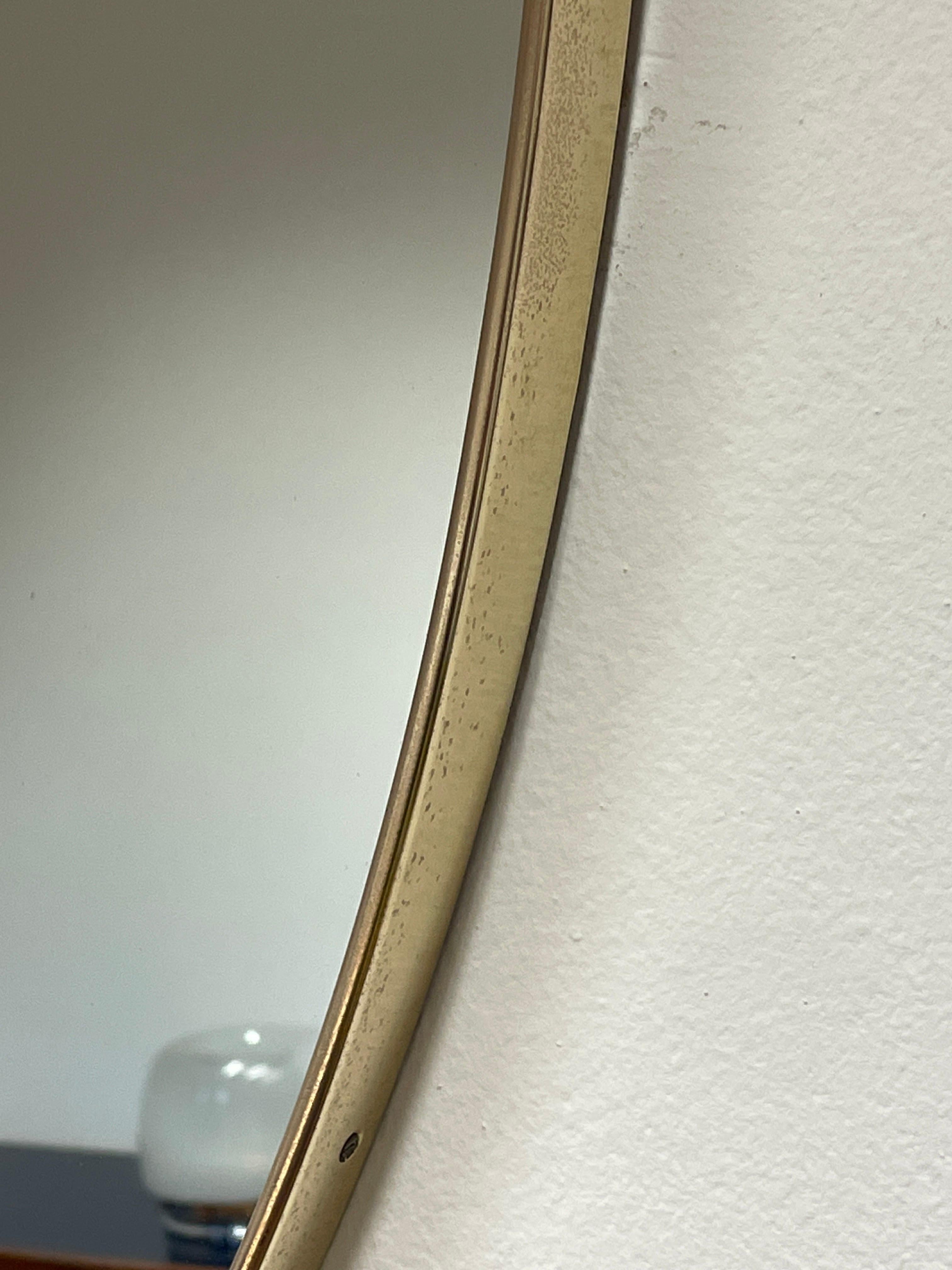 1950s shield mirror For Sale 1