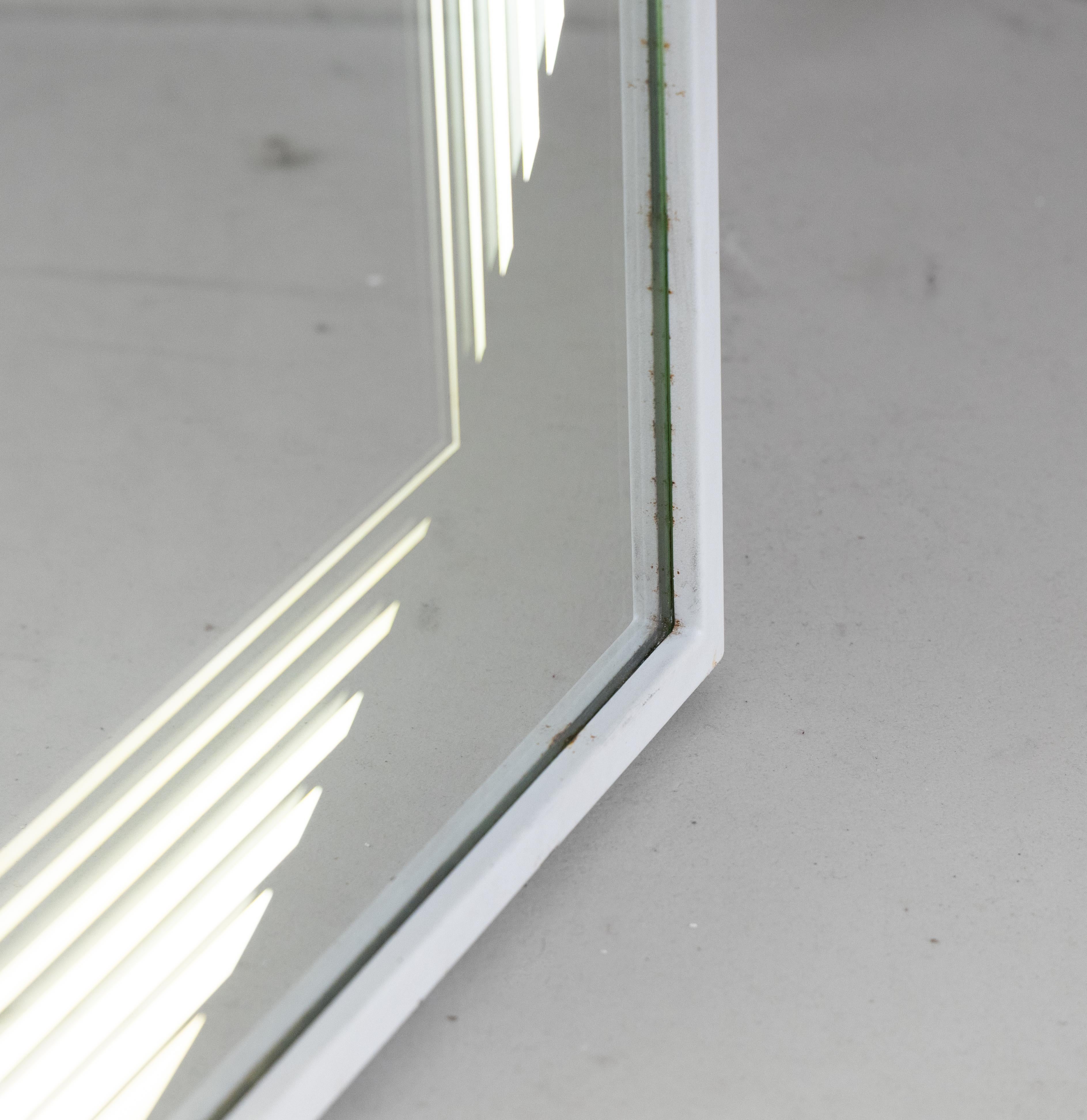 Specchio “Brama” bianco, Gianni Celada, FontanaArte, 1970 en vente 2