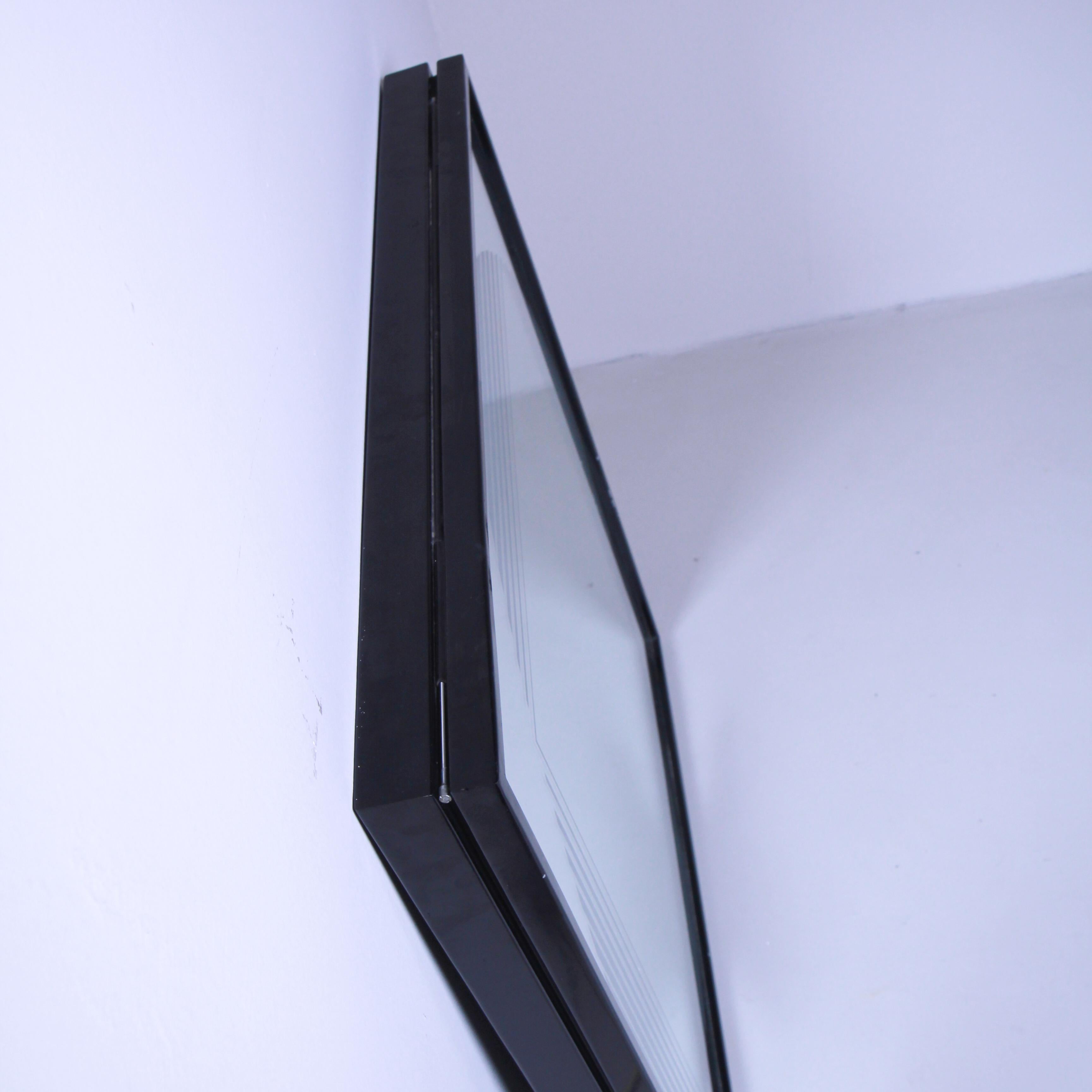 Miroir noir 