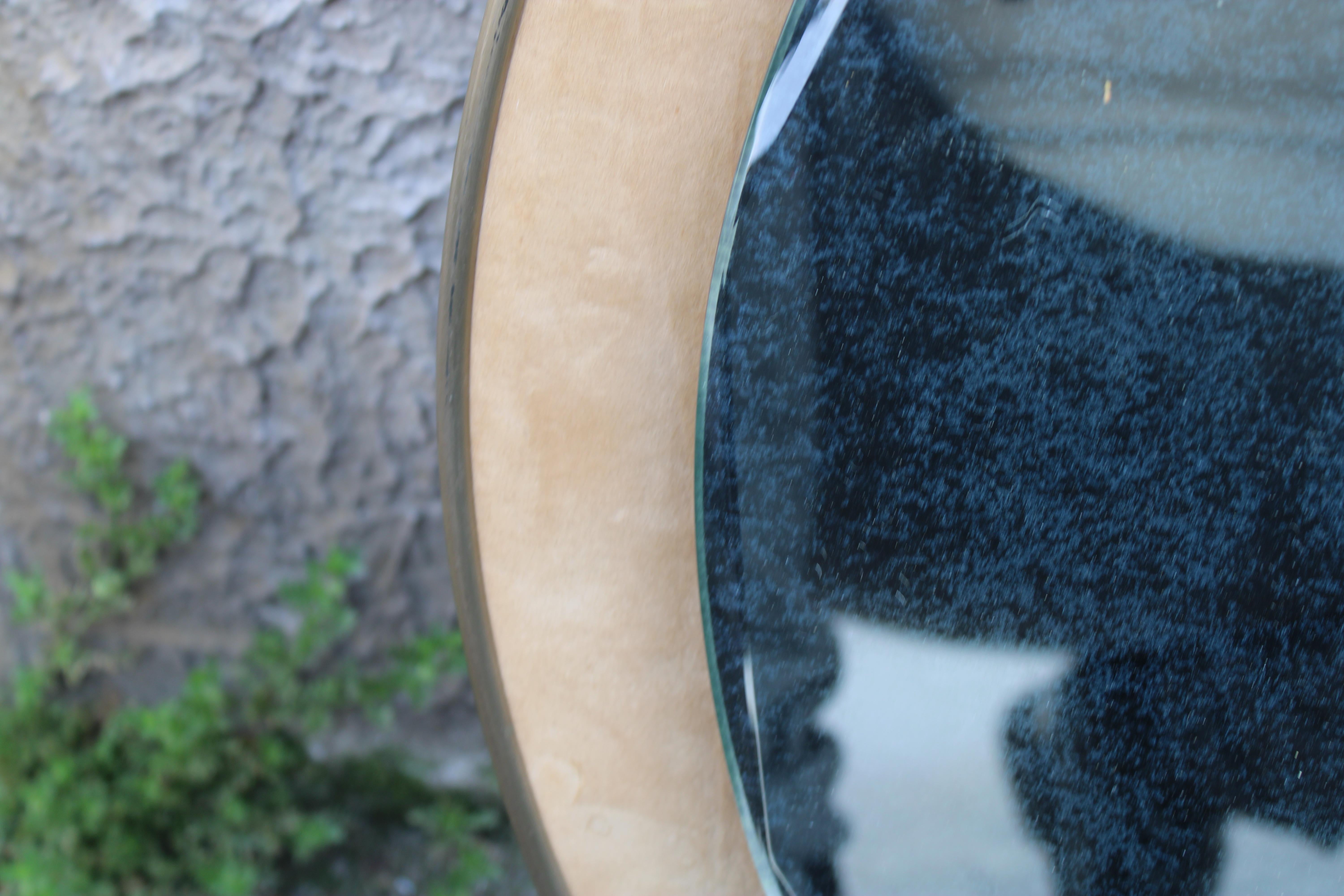 Mid-20th Century Miroir rond ciselé pièces en laiton   Milieu du siècle Santambrogio & De Berti en vente