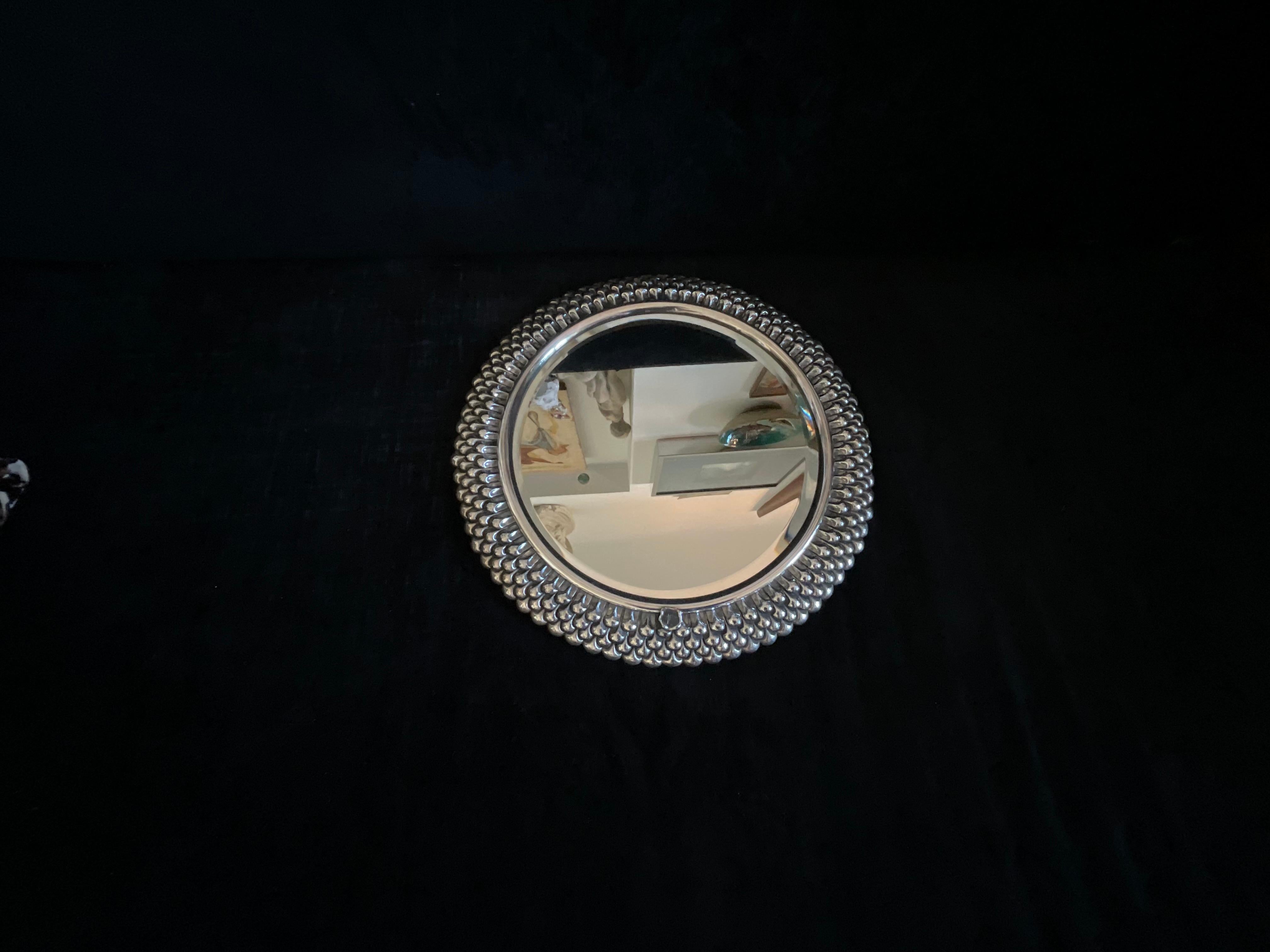 Arts and Crafts Specchio con corniche in argento in vendita