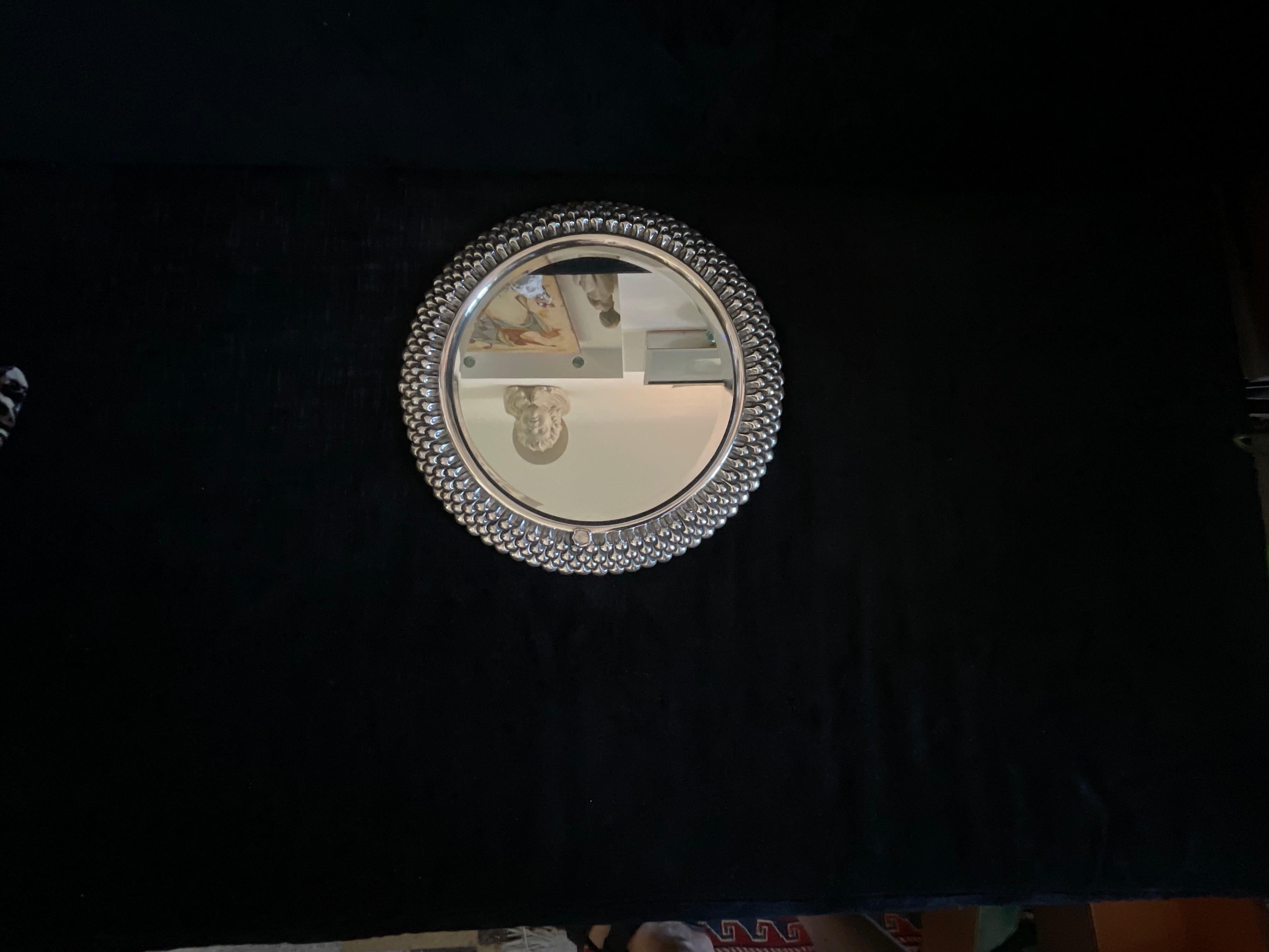 Late 20th Century Specchio con corniche in argento in vendita