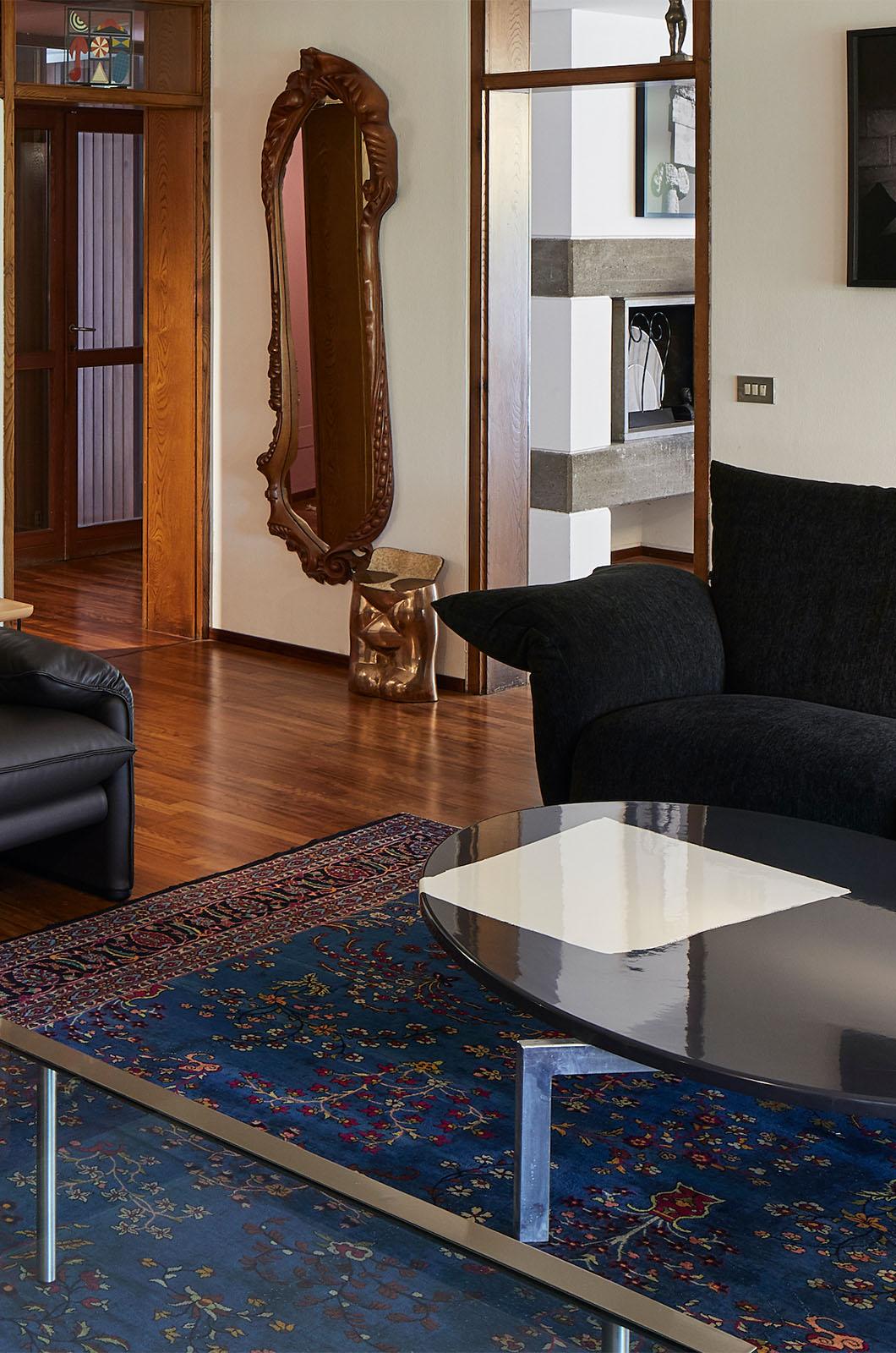 Specchio da parete Calvet di Antoni Gaudì per BD Barcelona Design In condizioni ottime in vendita a Ravenna, IT