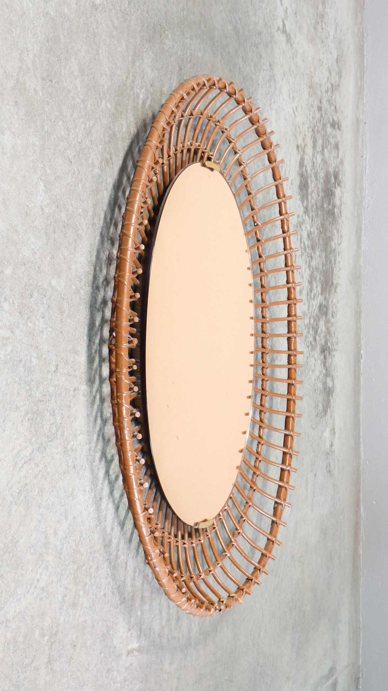 Wall mirror, design SANTAMBROGIO & DE BERTI. Bamboo wood. Italy, 60s In Good Condition For Sale In Torino, IT