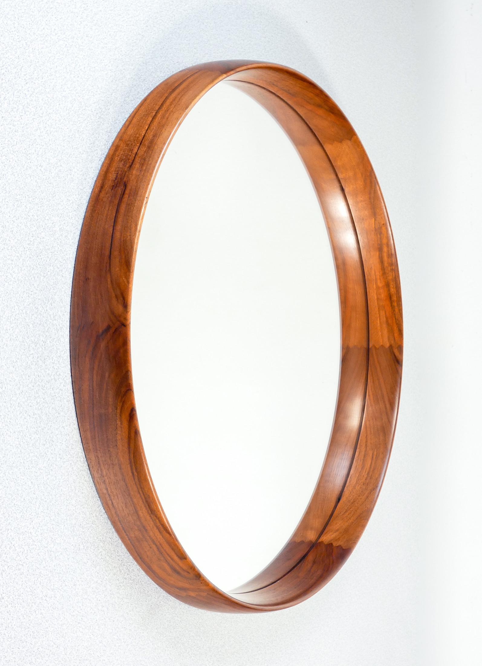Wall mirror, design U. & O. KRISTIANSSON for Vittsjö Möbel. Sweden, 1960s In Good Condition For Sale In Torino, IT