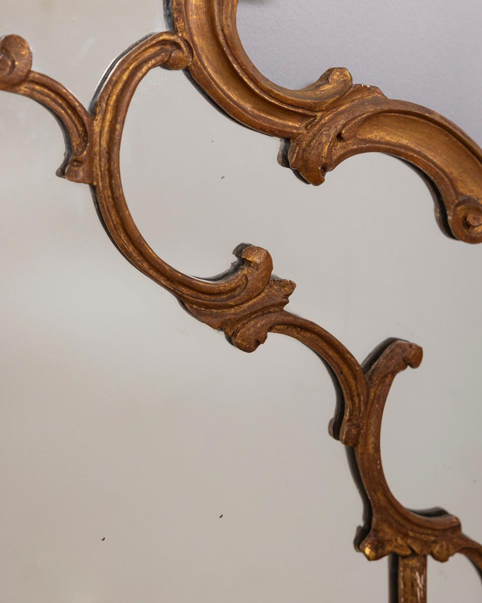 Specchio da parete in legno dorato in stile Barocco inizio xx secolo in vendita 4