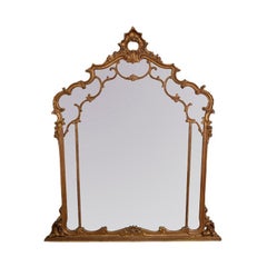 Pieza de madera dorada al estilo barroco de principios del siglo XX