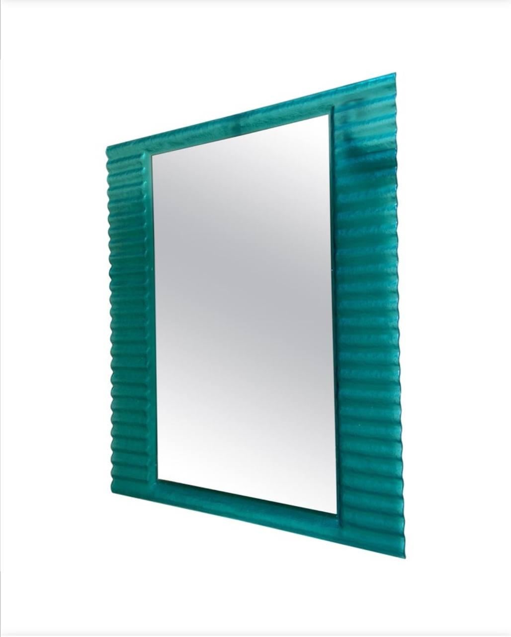 Specchio da parete in plastica ondulata in stile Pop Art Greene & Greene, 80's In condizioni buone in vendita a Palermo, IT