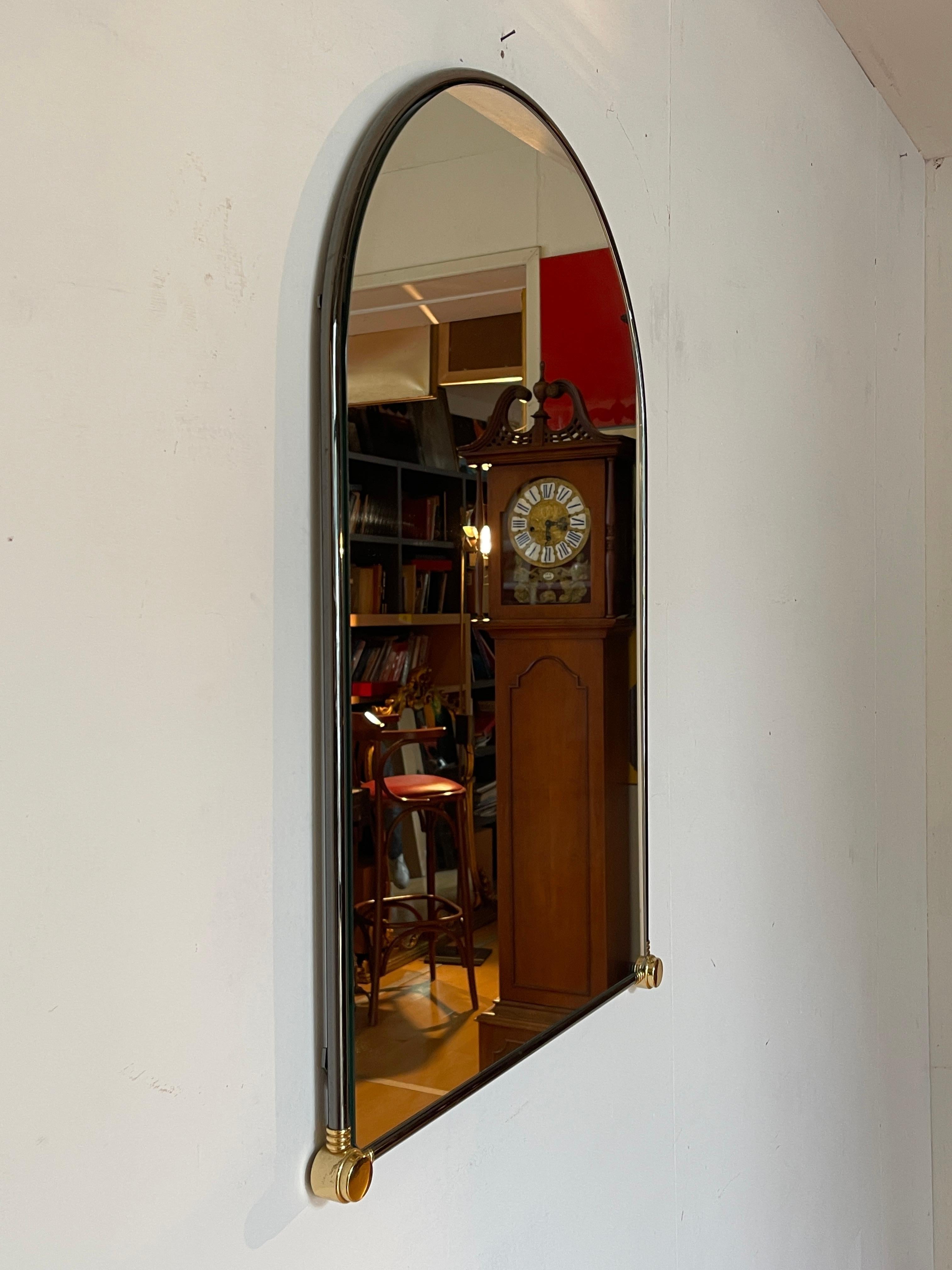 20th Century Specchio da parete rotondo bistrot italiano vintage anni '70 in metallo e ottone in vendita
