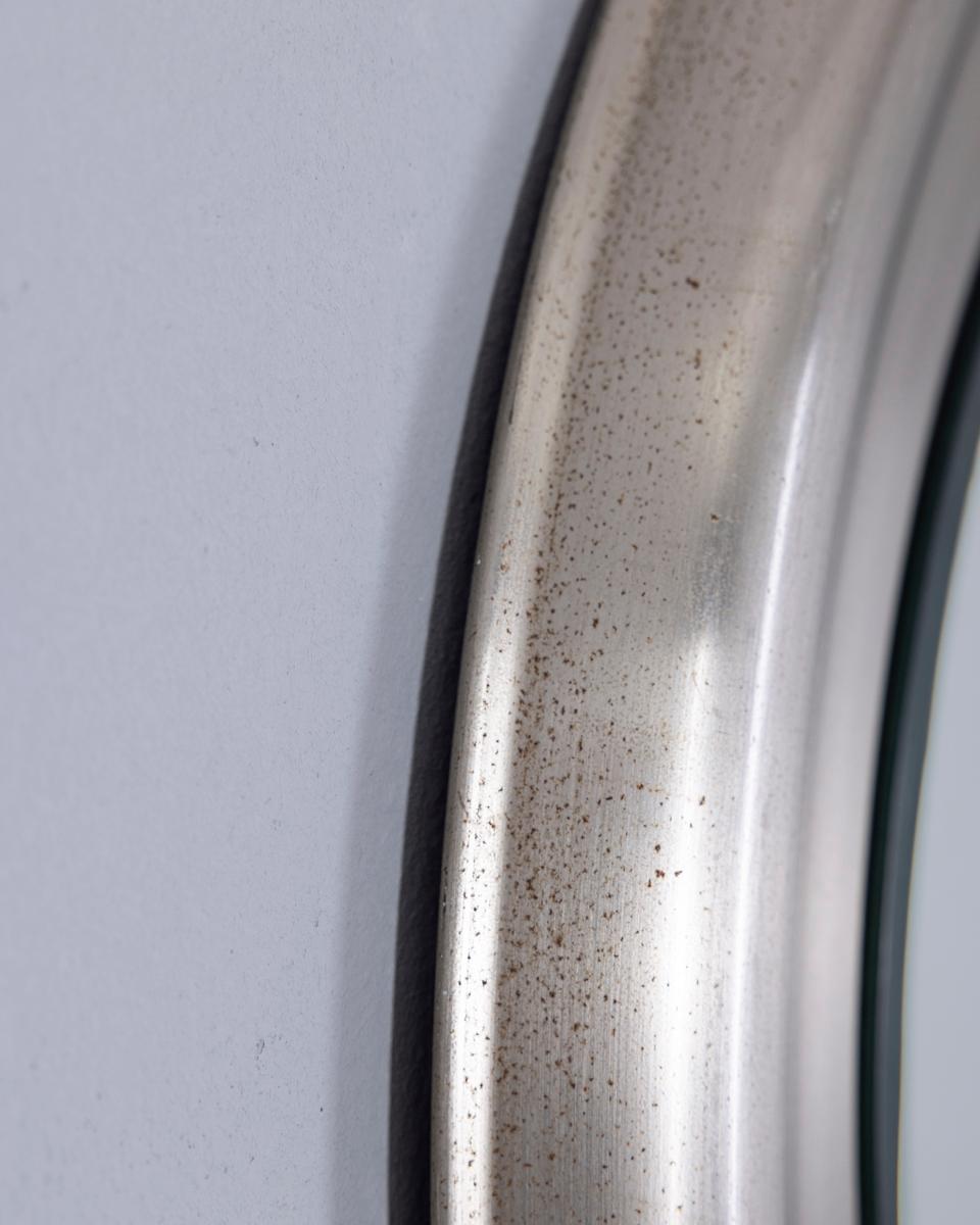 Milieu du XXe siècle Specchio da parete rotondo vintage anni '60 in metallo design Goffredo Reggiani en vente