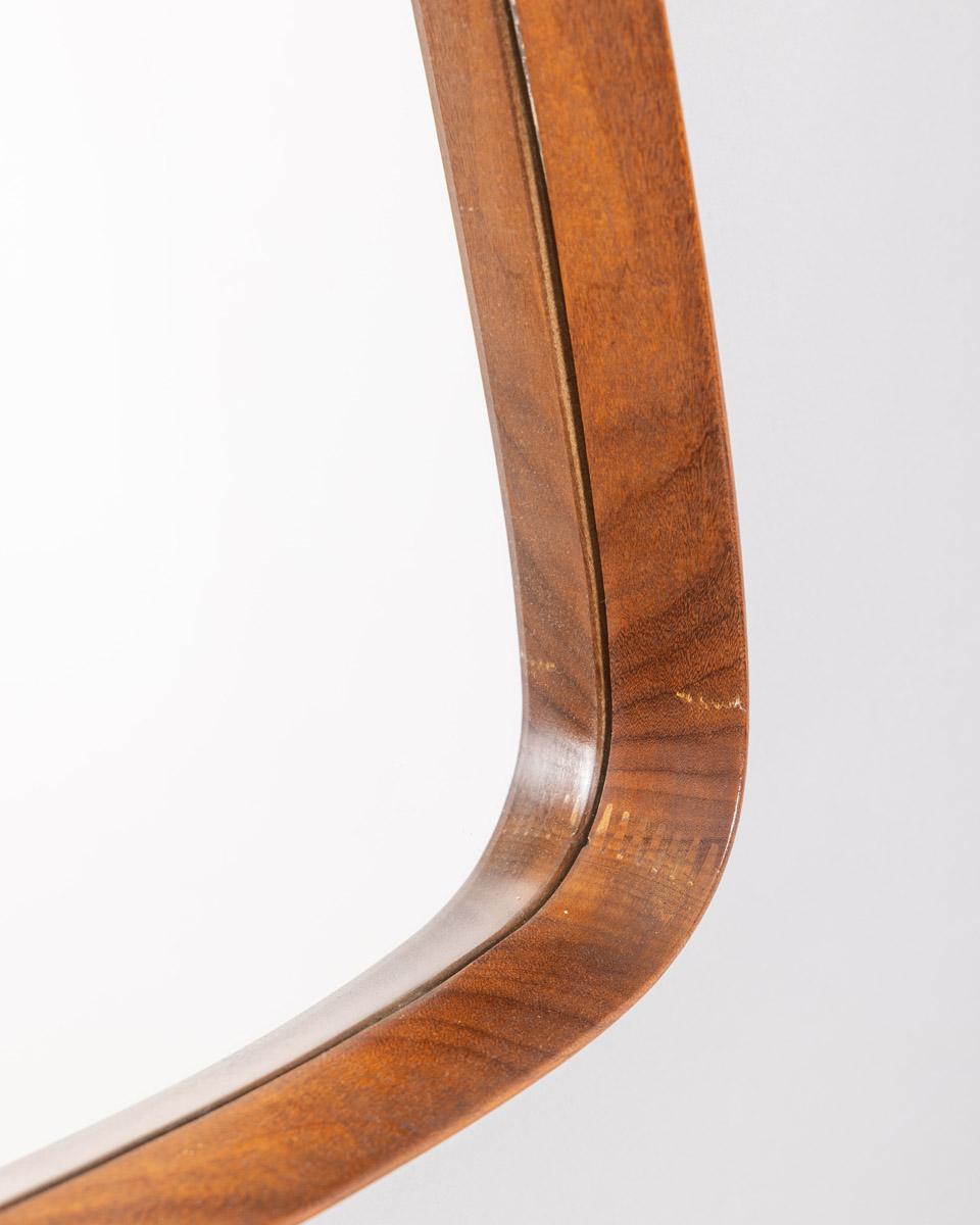 Verre Miroir mural triangulaire en bois des années 70, design italien en vente